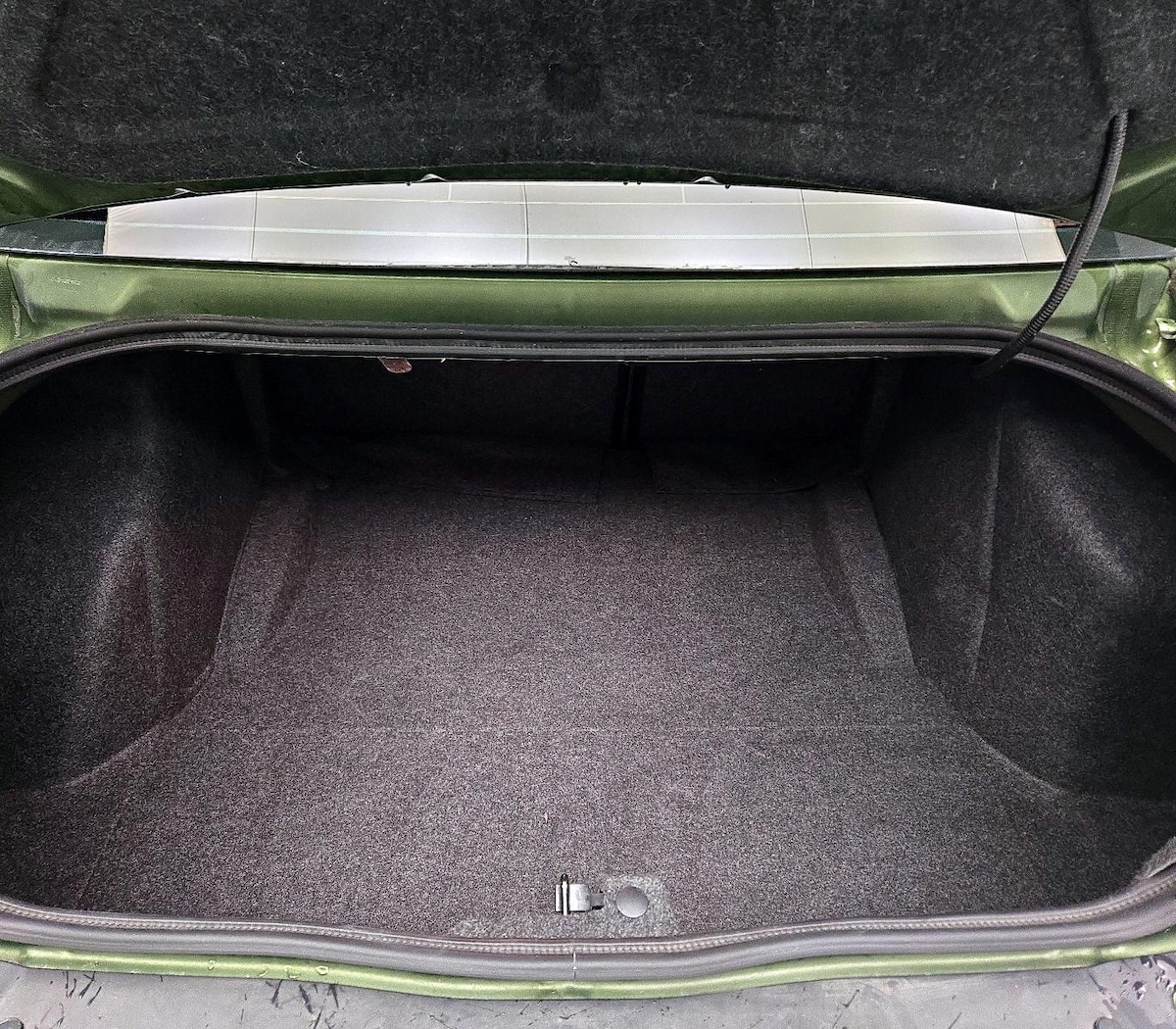 Trunk/Cargo (Seats Up)