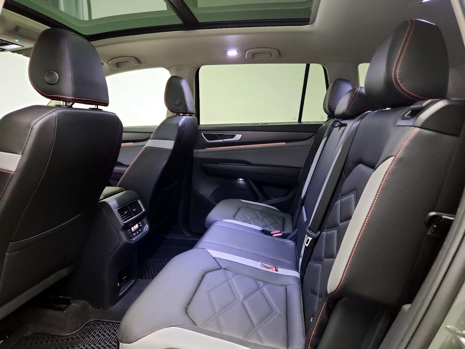 Rear Air Conditioning