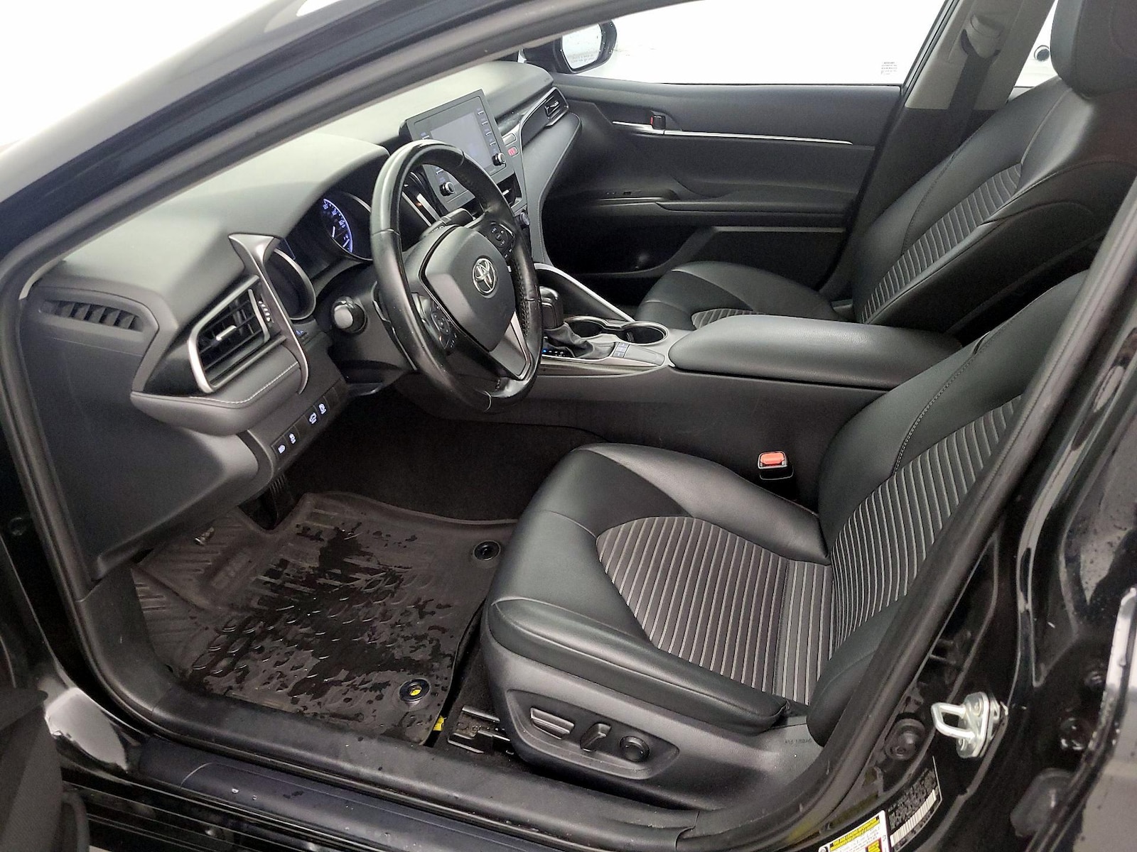Power Seat(s) & Side Airbags