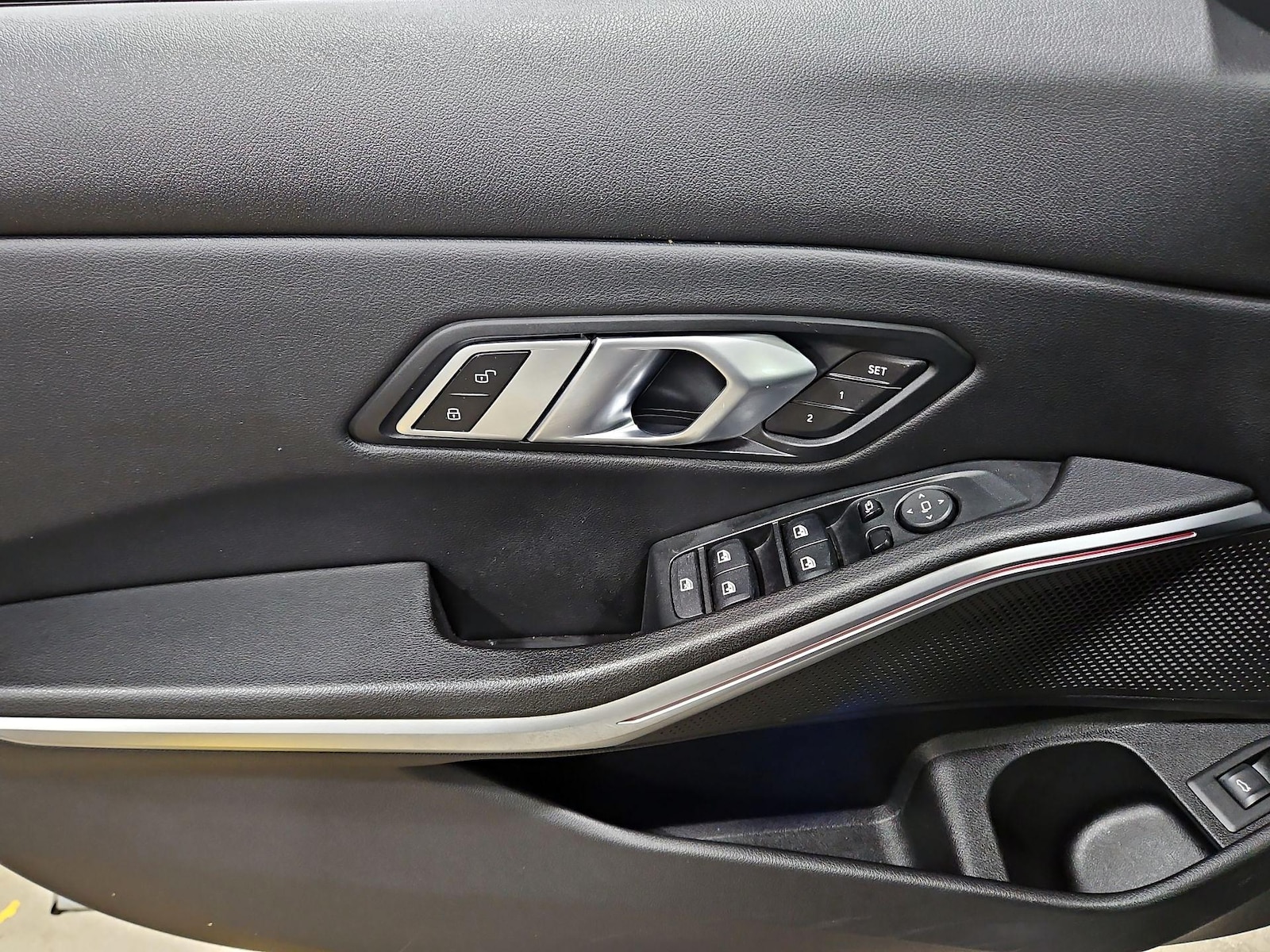 2022 BMW 3 Series 330i - Photo 13