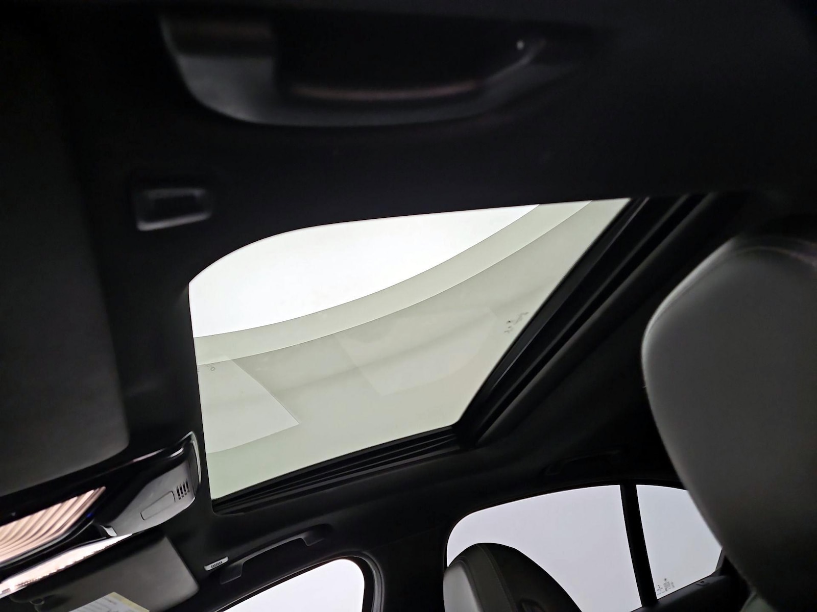 2022 BMW 3 Series 330i - Photo 21