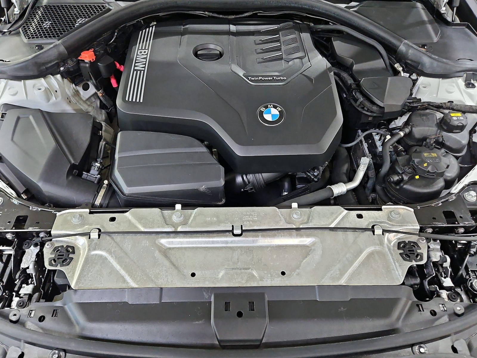 2022 BMW 3 Series 330i - Photo 24