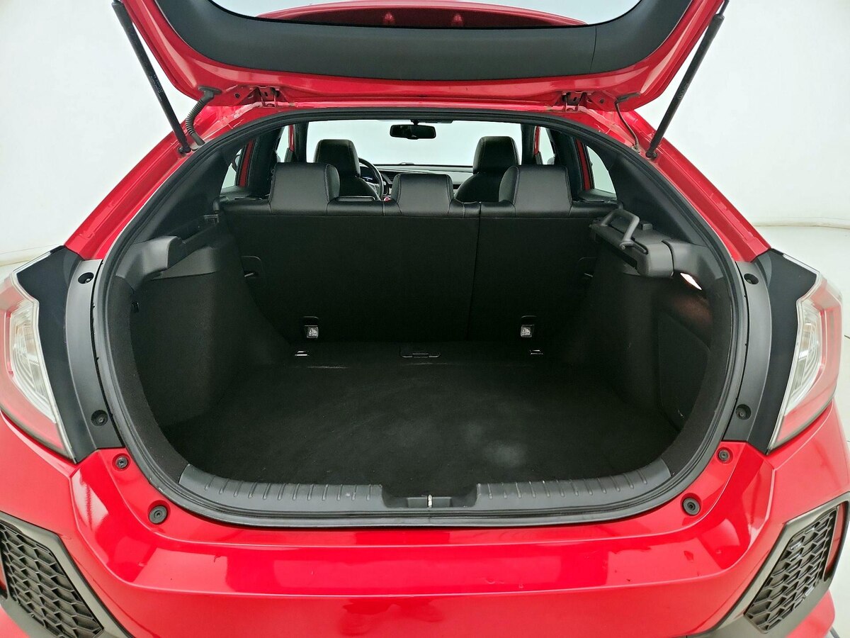 Trunk/Cargo (Seats Up)
