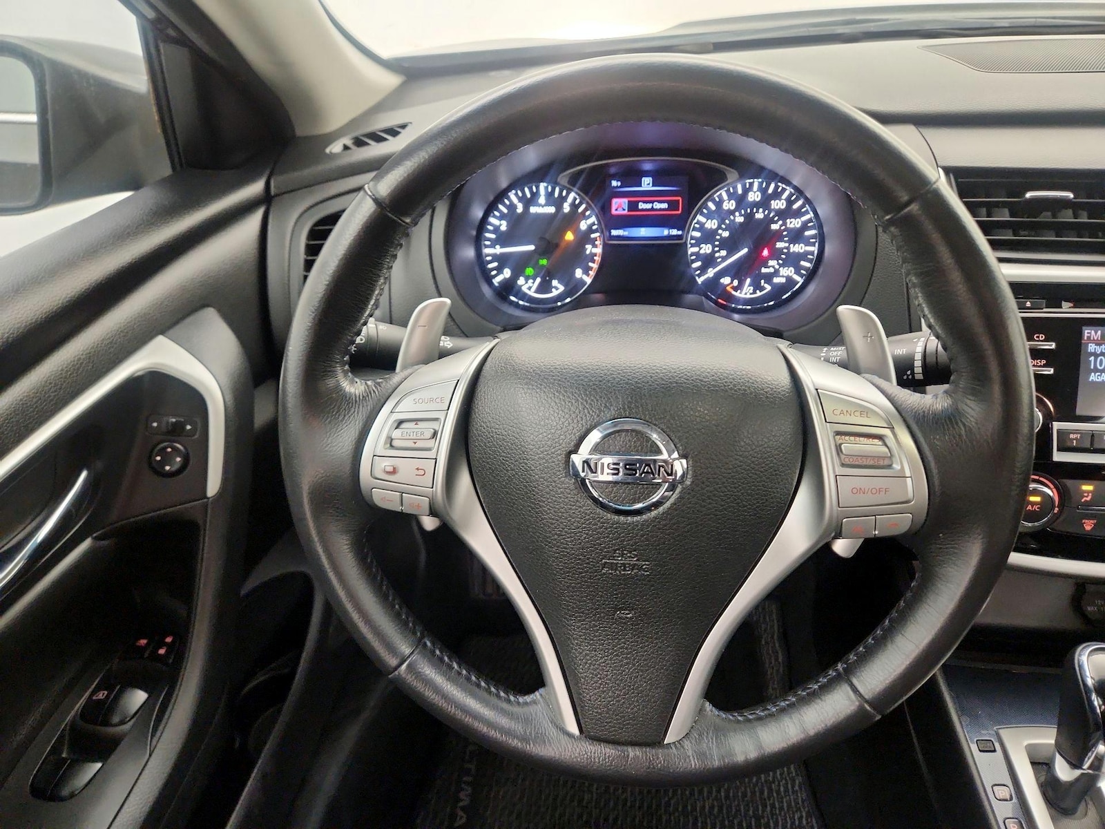 2018 Nissan Altima SR - Photo 11