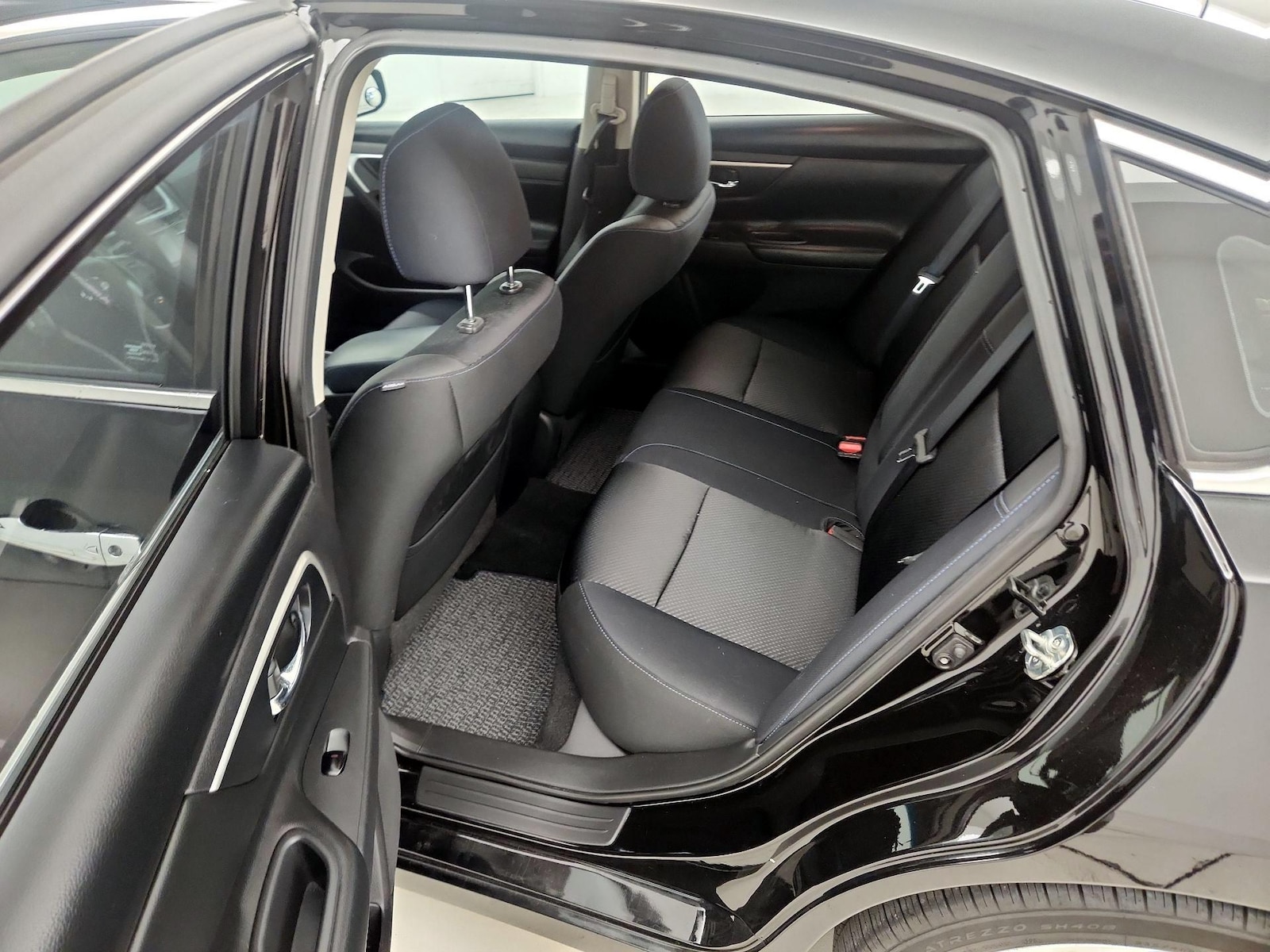 2018 Nissan Altima SR - Photo 20