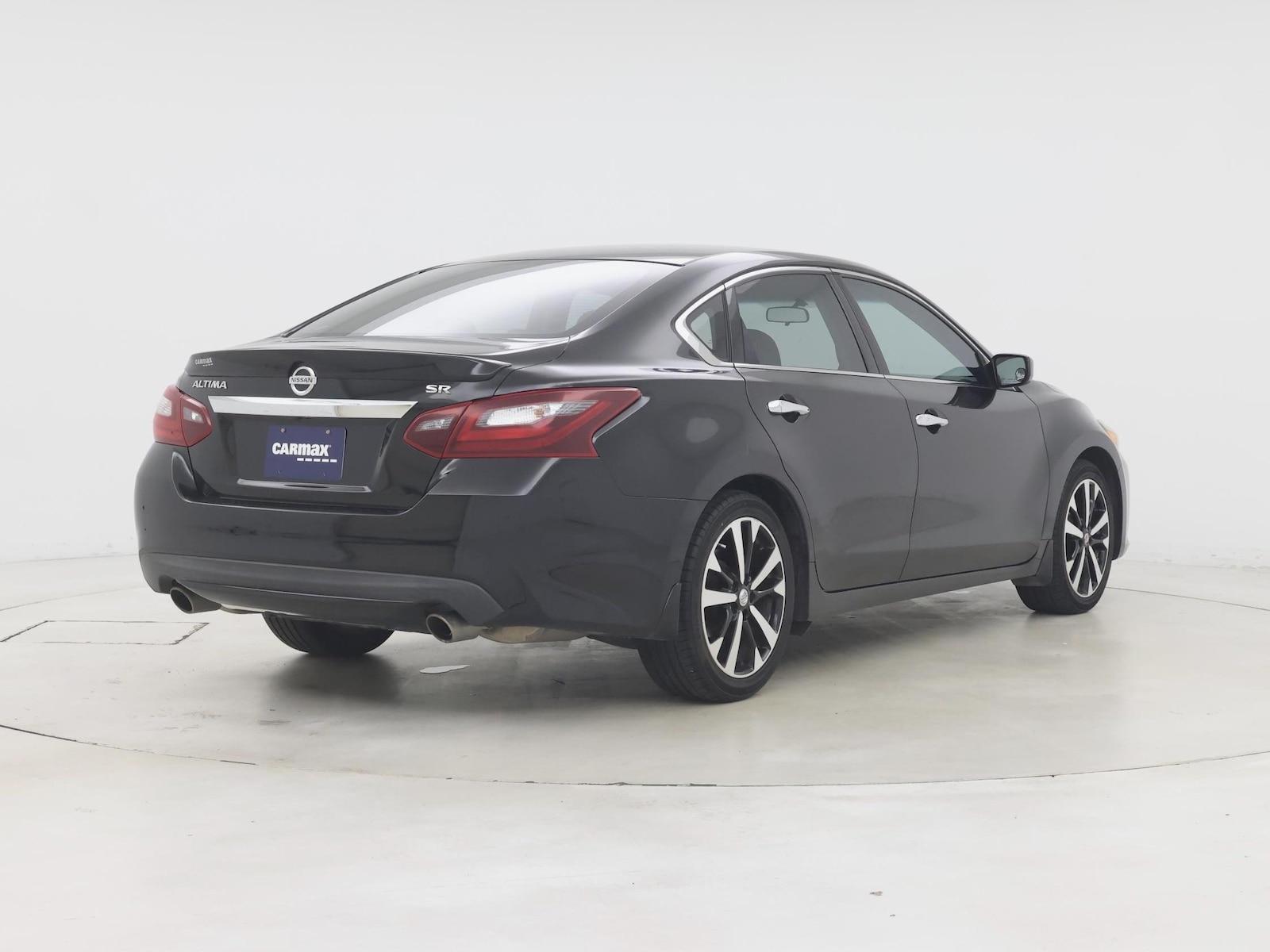 2018 Nissan Altima SR - Photo 9
