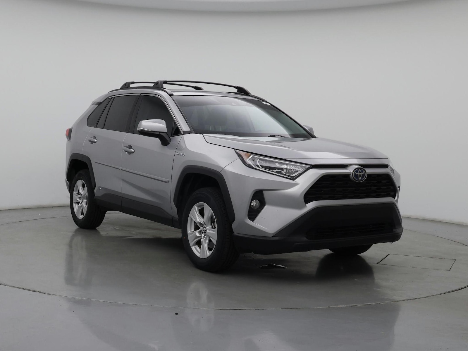 2019 Toyota RAV4 XLE - Photo 2