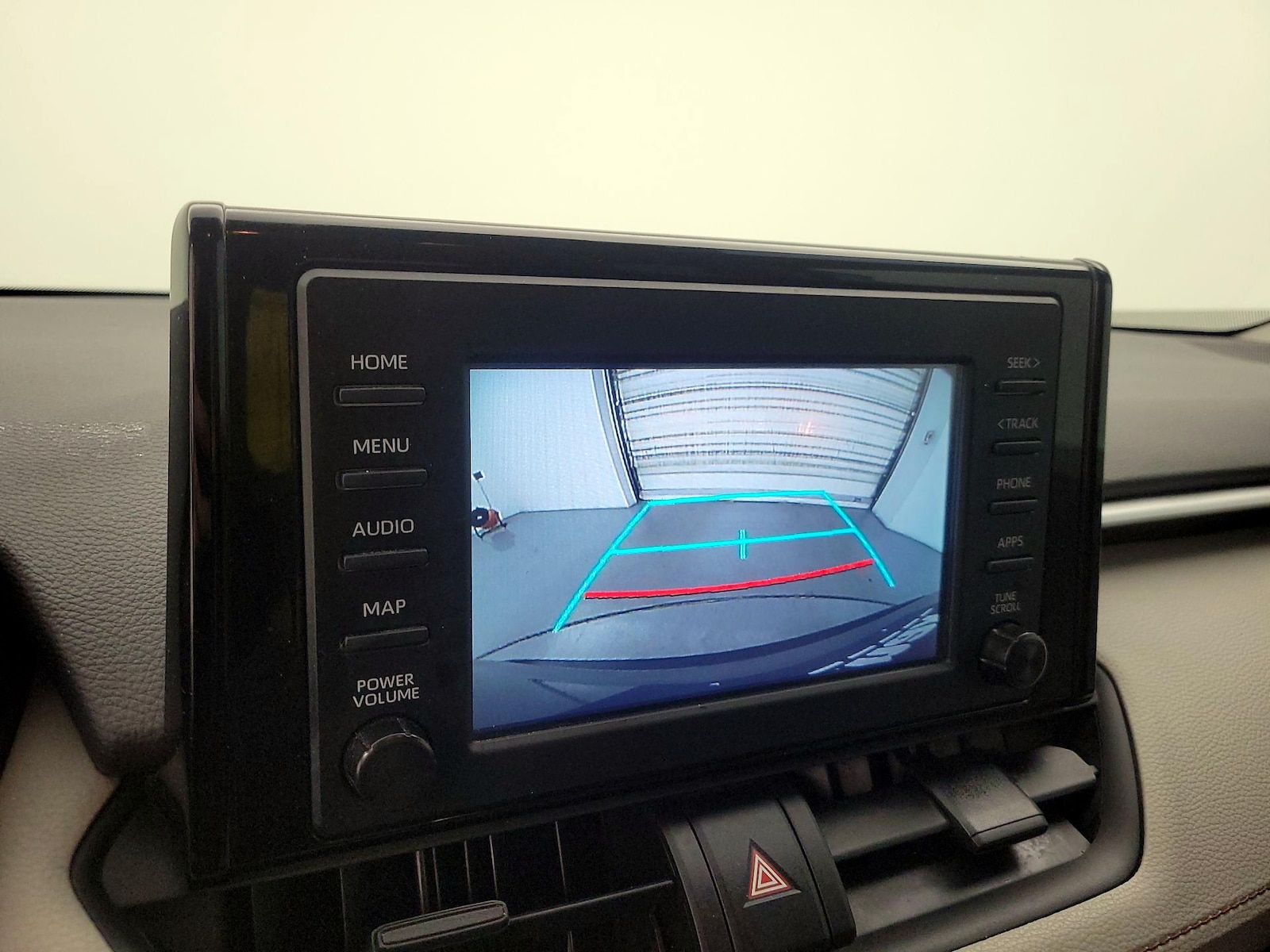 2019 Toyota RAV4 XLE - Photo 15