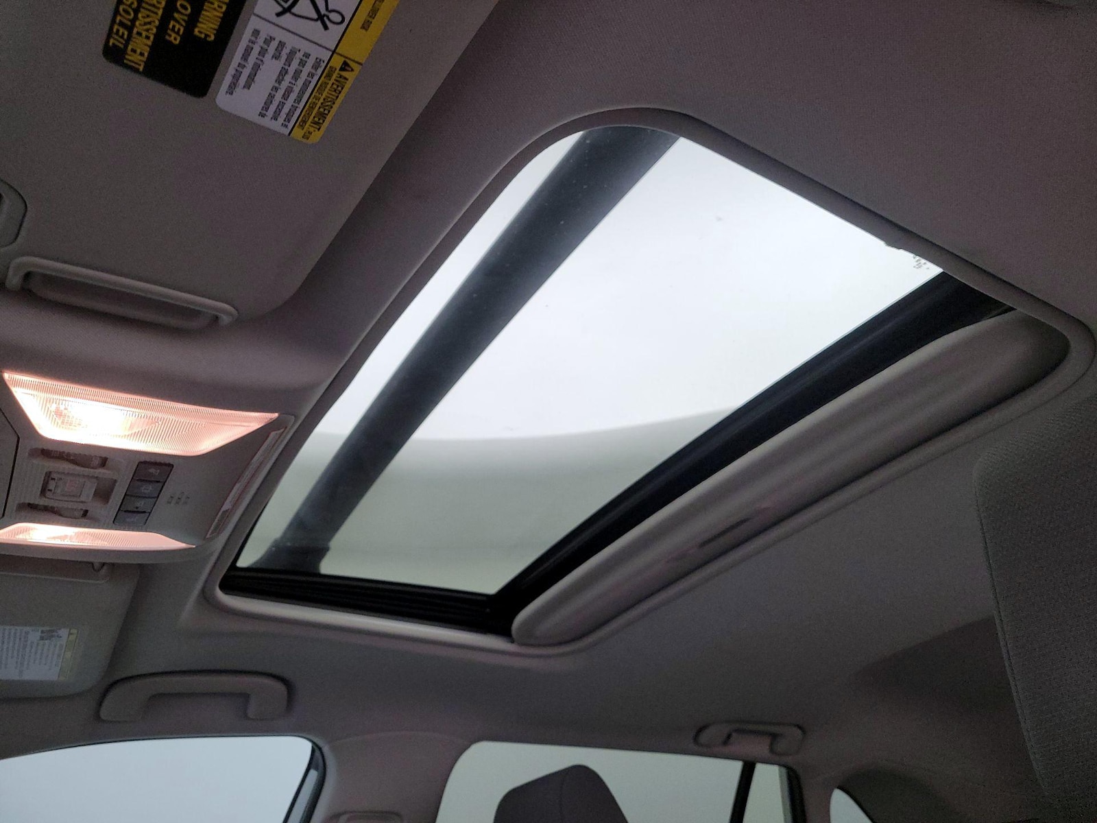2019 Toyota RAV4 XLE - Photo 20
