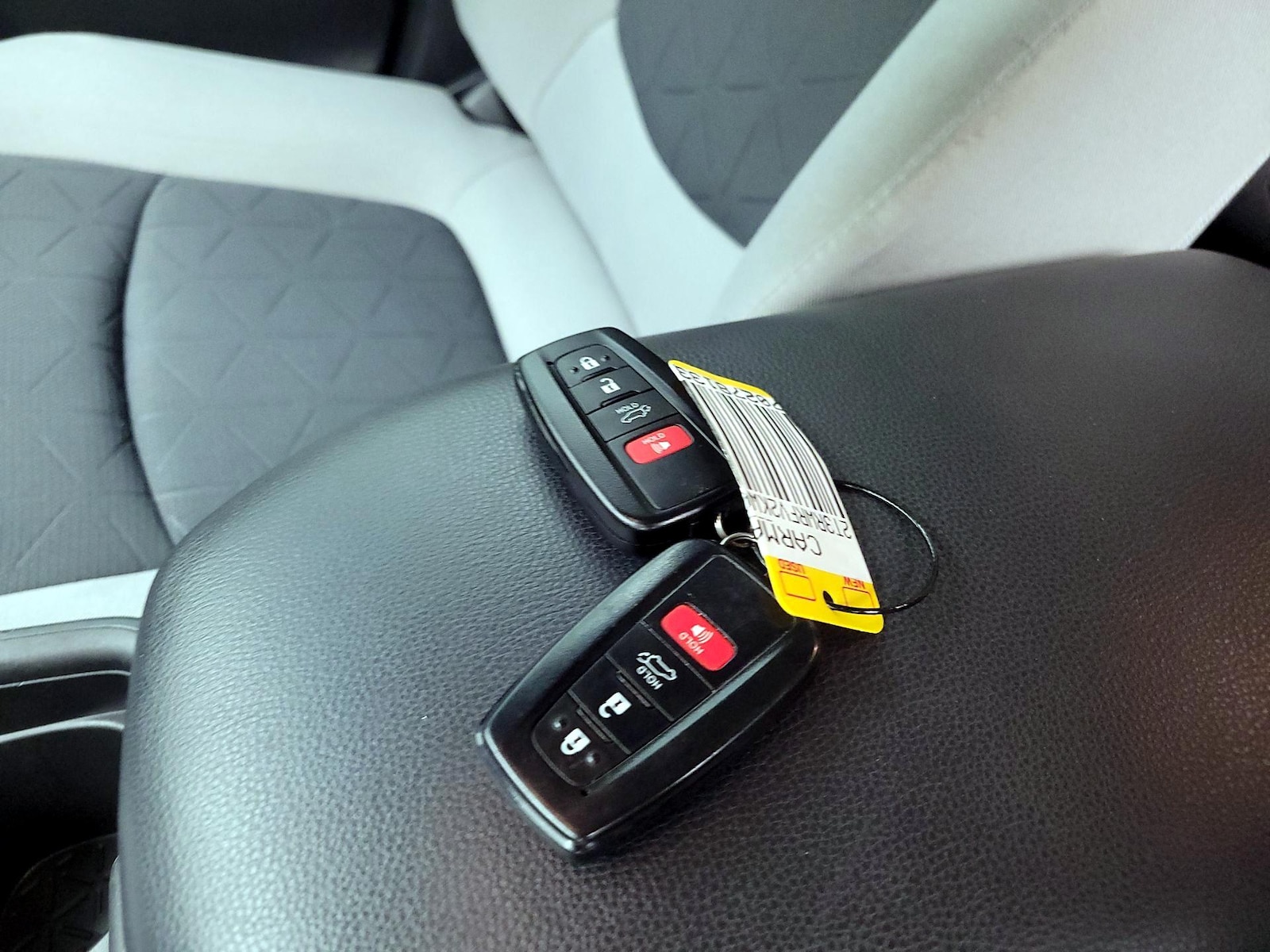 2019 Toyota RAV4 XLE - Photo 24