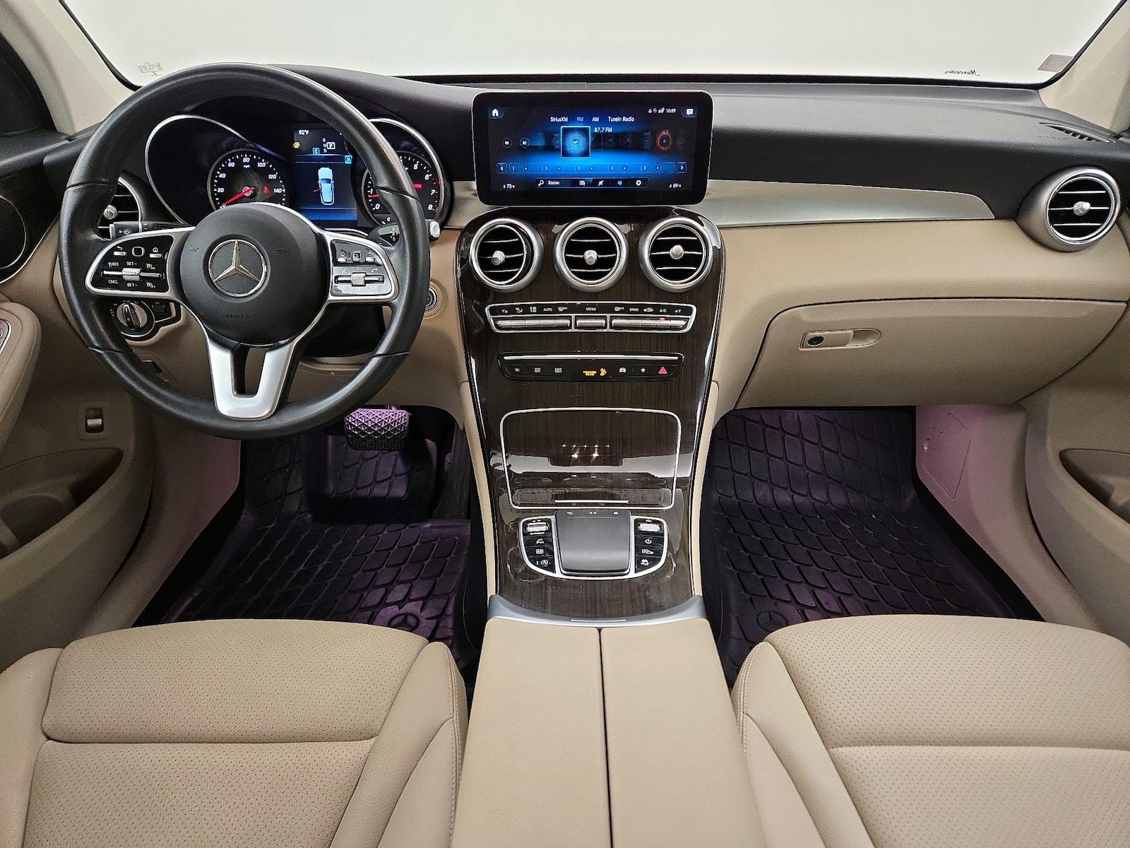 2022 Mercedes-Benz GLC GLC300 - Photo 10