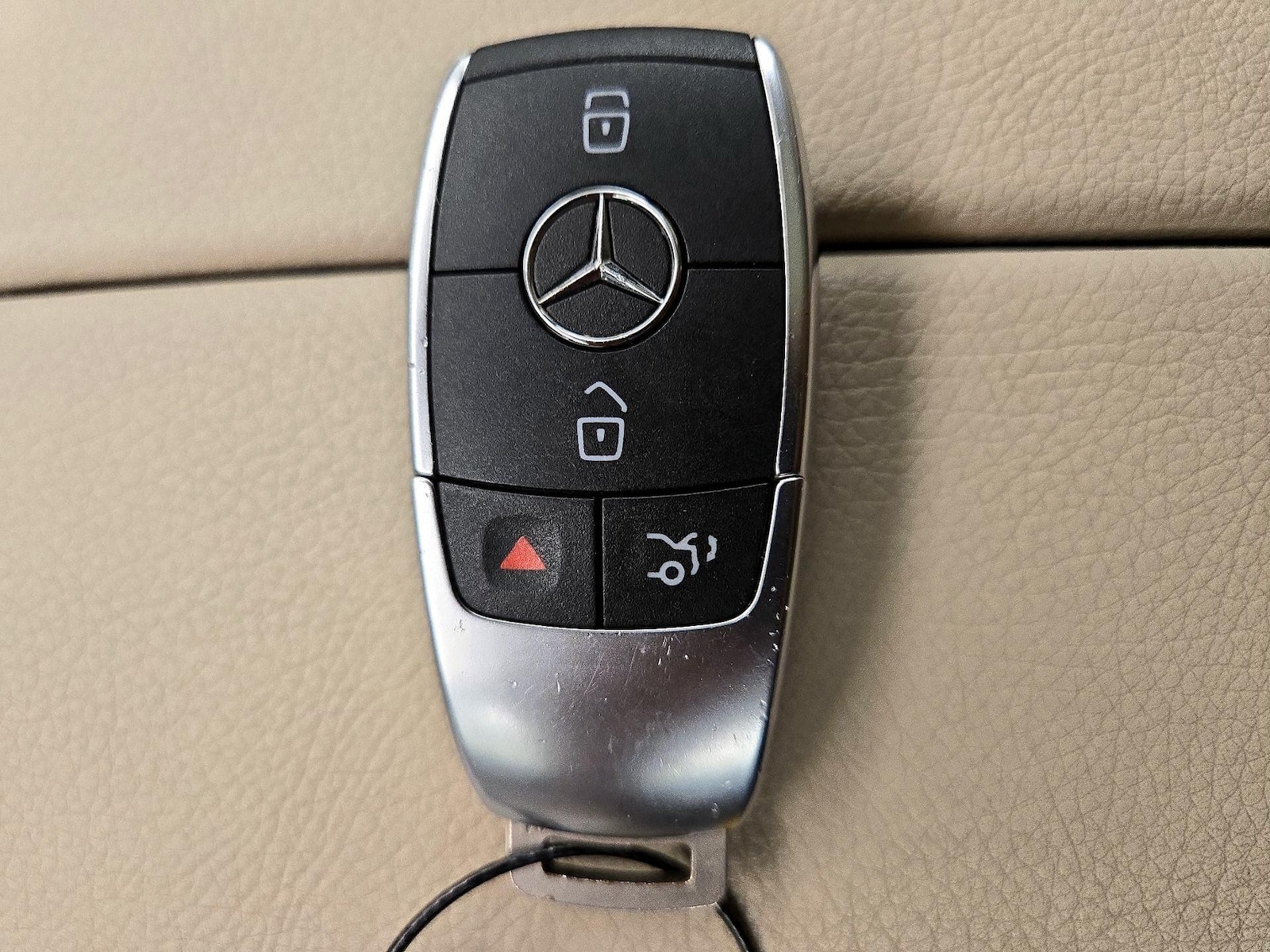 2022 Mercedes-Benz GLC GLC300 - Photo 24