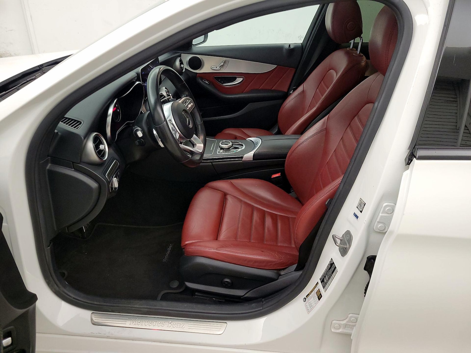 Power Seat(s) & Side Airbags