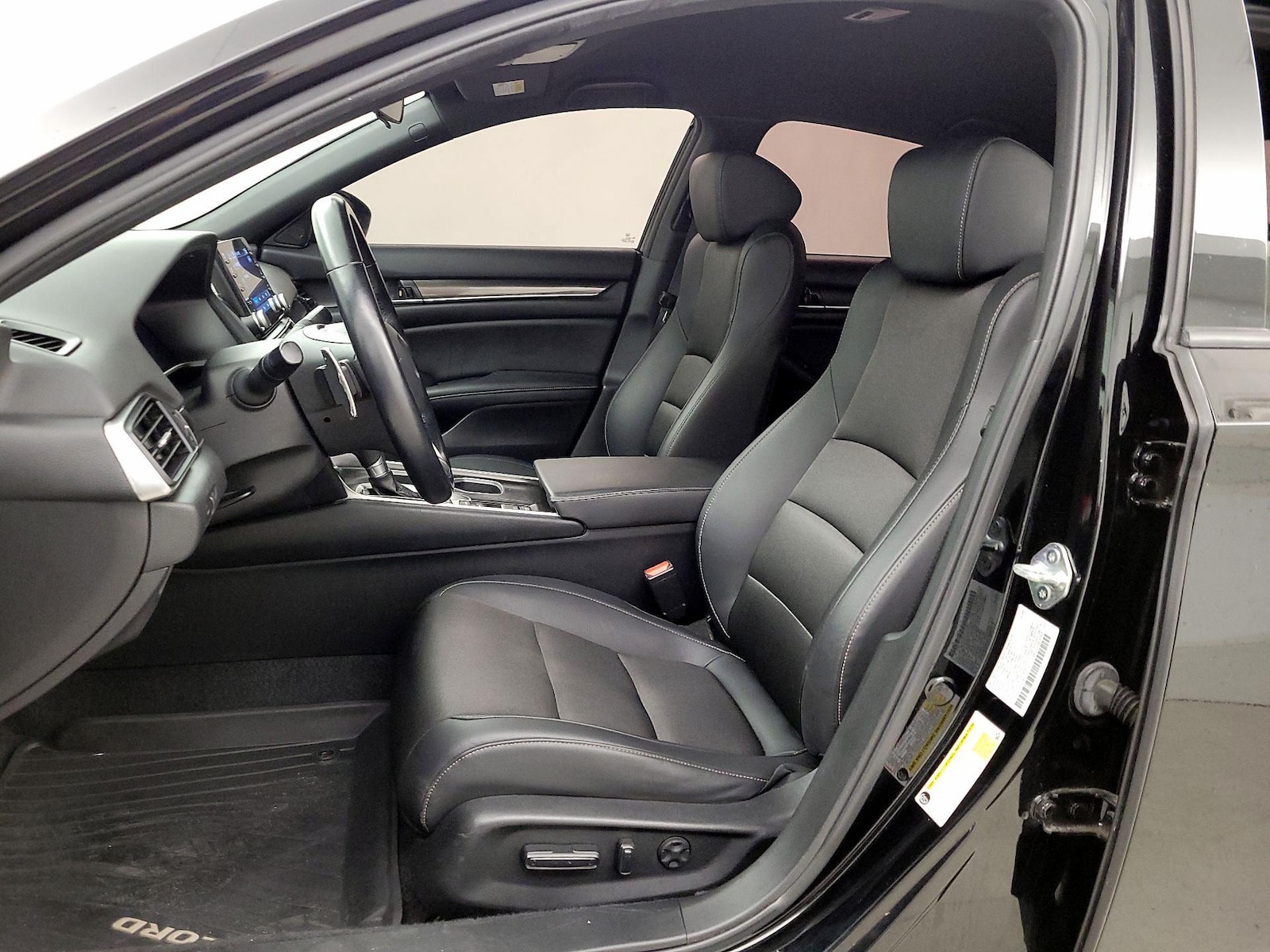 Power Seat(s) & Side Airbags