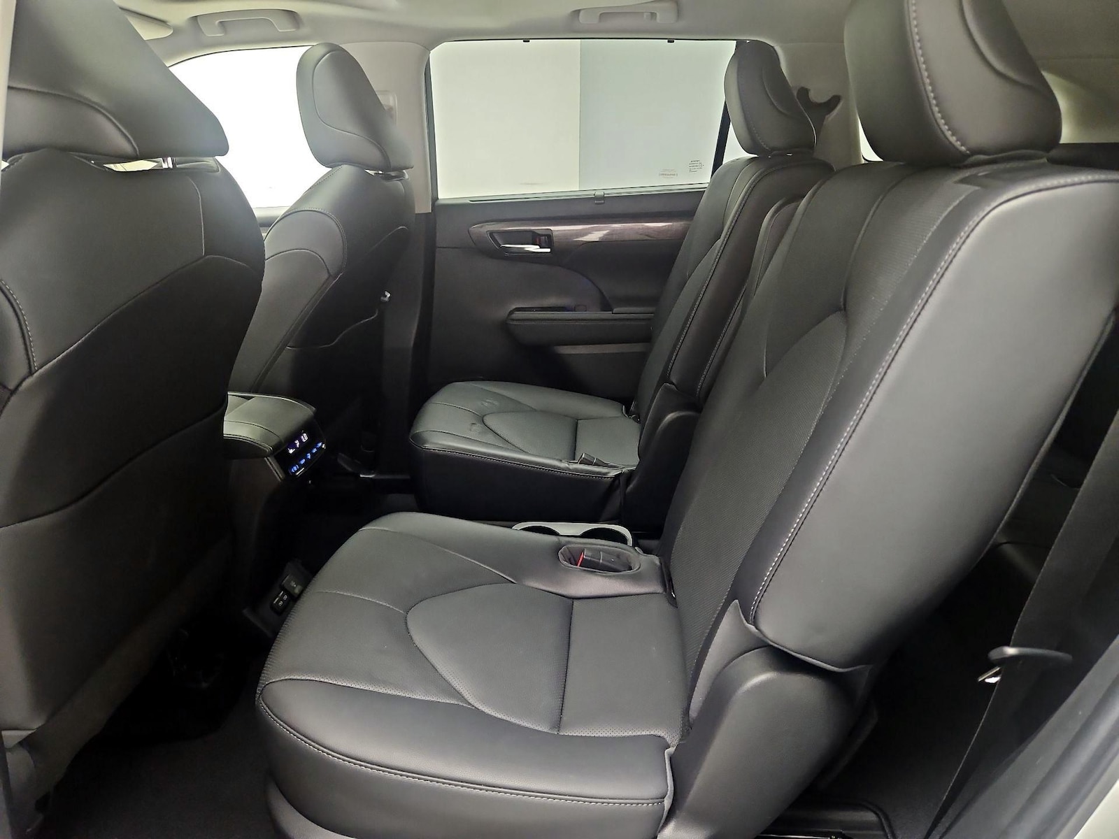 Rear Air Conditioning