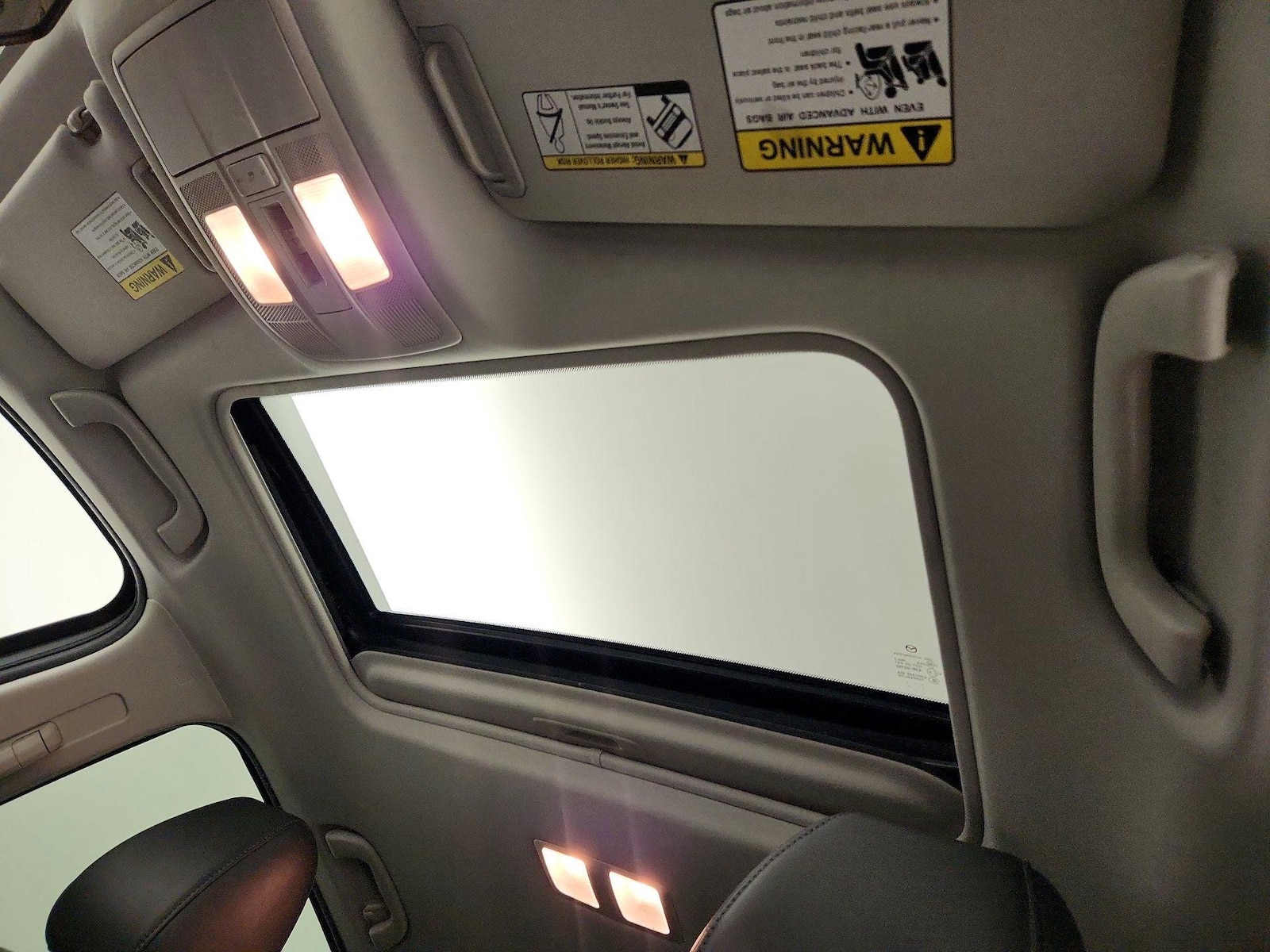 Sunroof(s) & Overhead Airbags