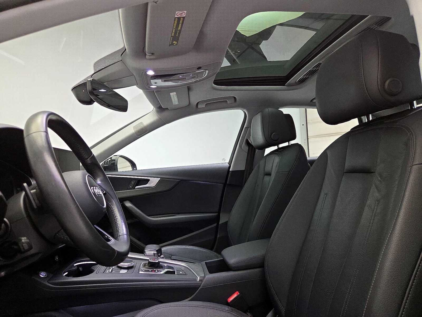 Sunroof(s) & Overhead Airbags
