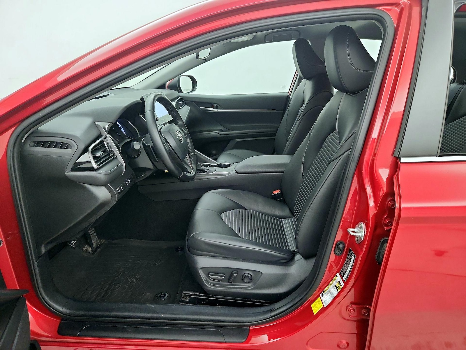 Power Seat(s) & Side Airbags