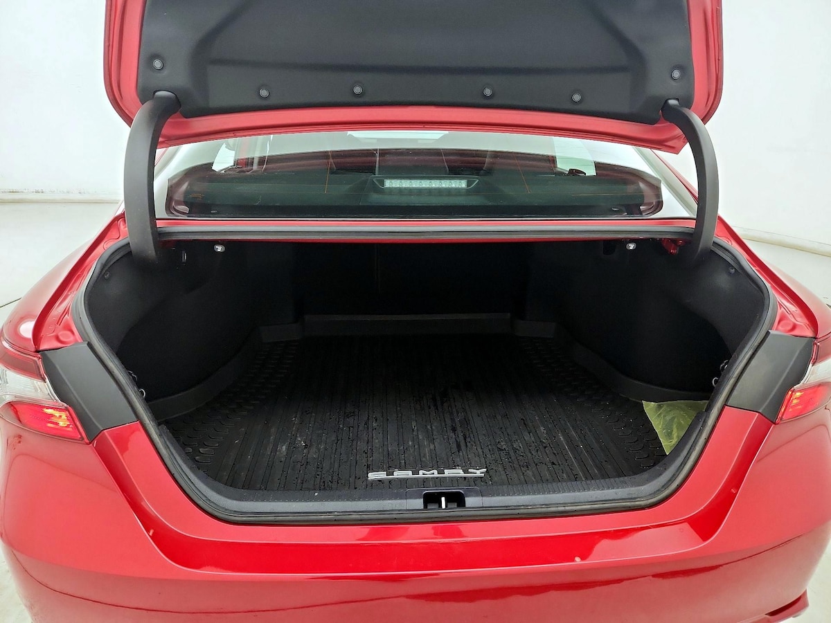 Trunk/Cargo (Seats Up)