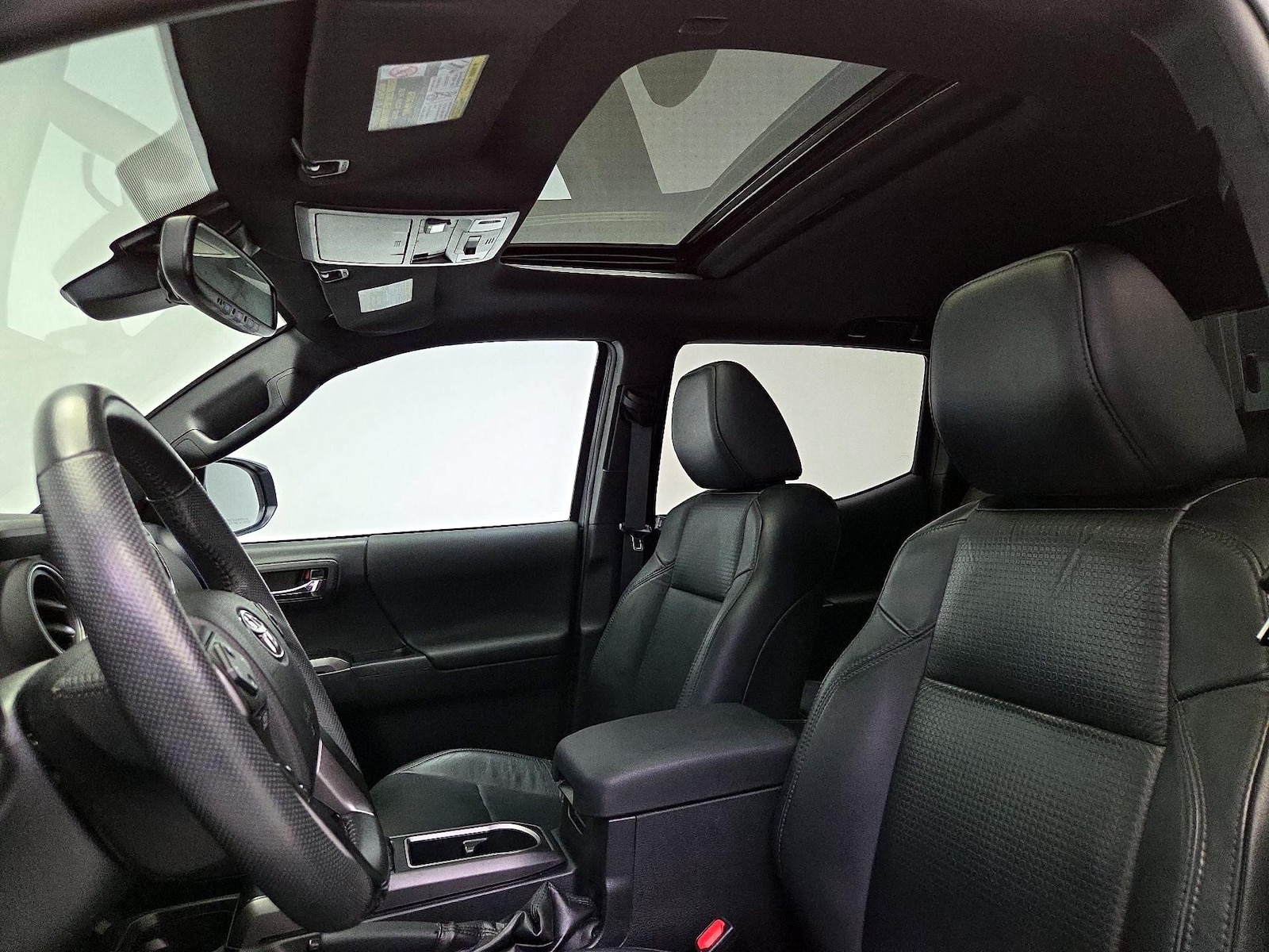 Sunroof(s) & Overhead Airbags