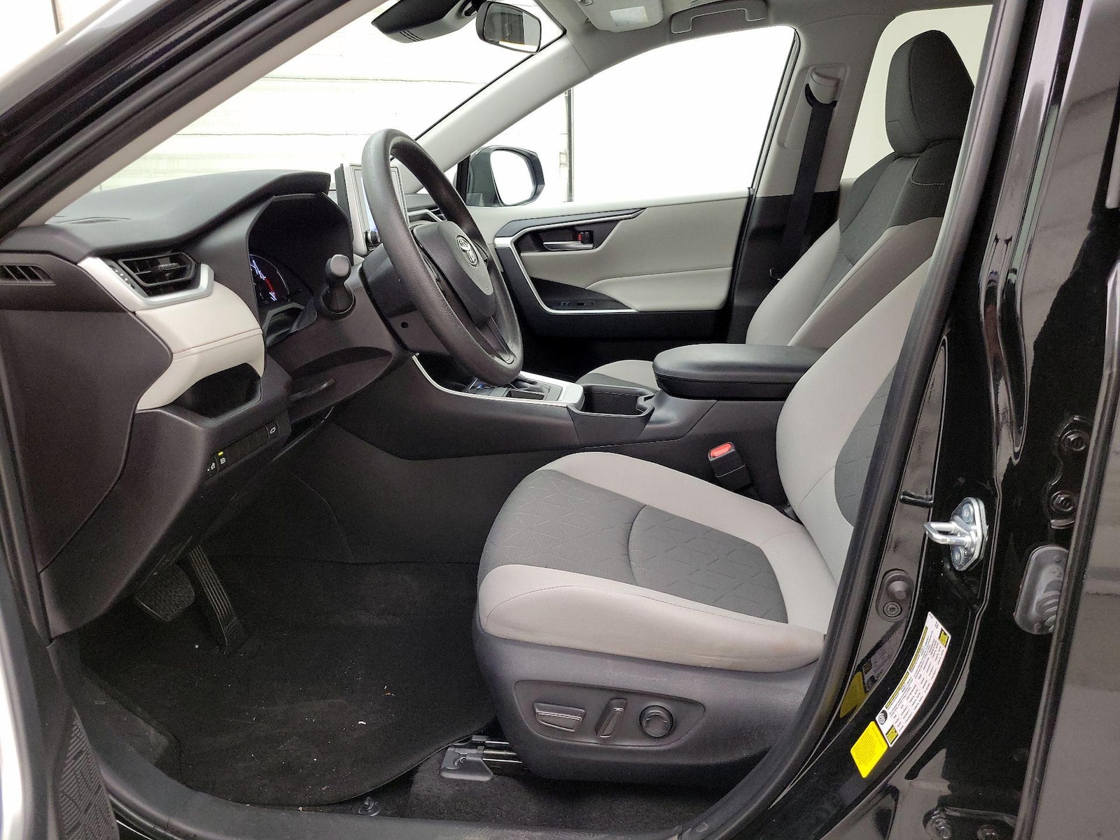 Power Seat(s) & Side Airbags