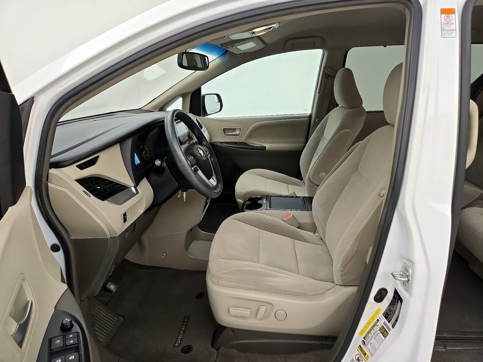 Power Seat(s) & Side Airbags