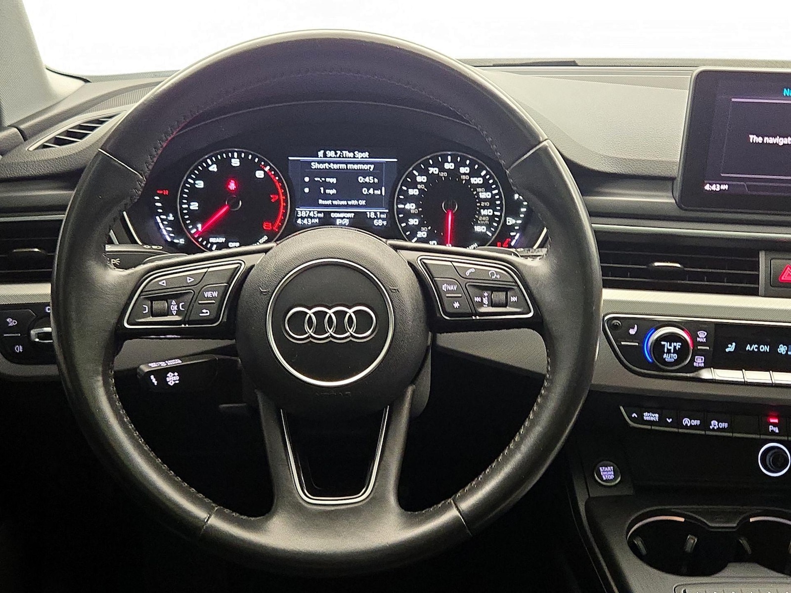 2017 Audi A4 Premium - Photo 11