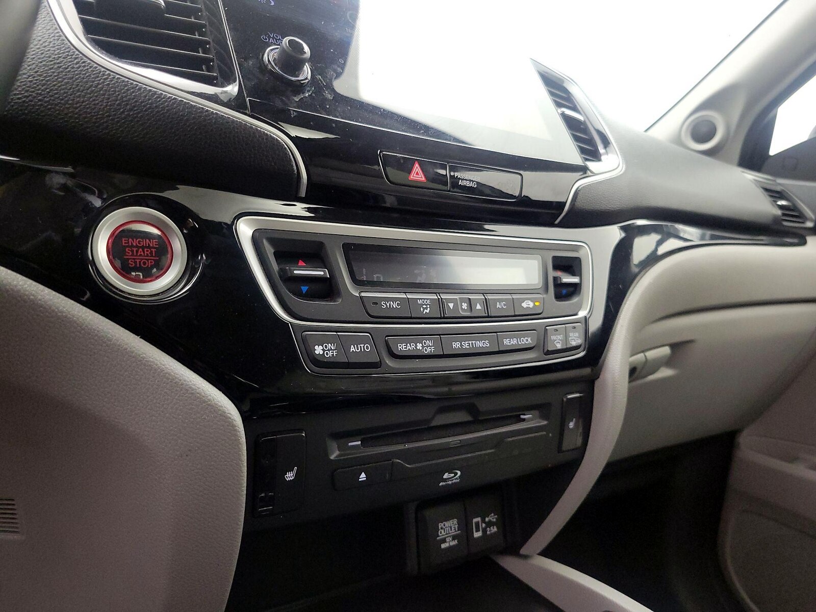 2019 Honda Pilot Touring - Photo 18