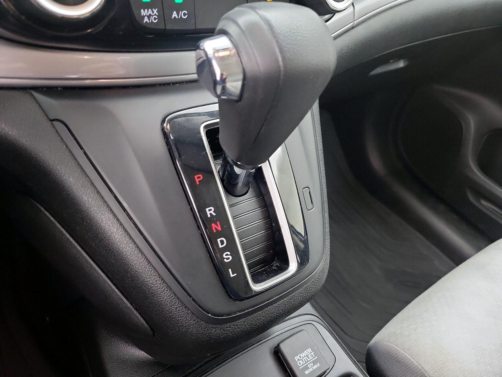 2015 Honda CR-V LX - Photo 18