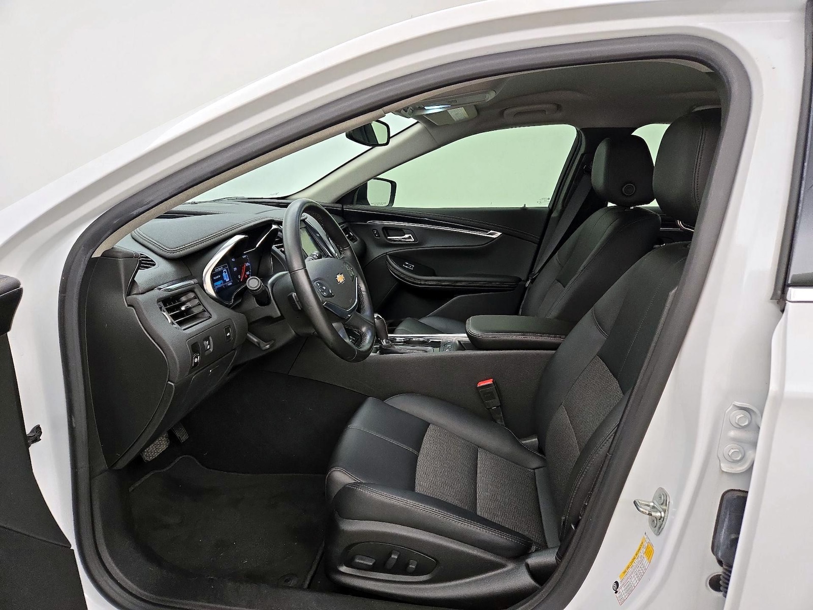 Power Seat(s) & Side Airbags