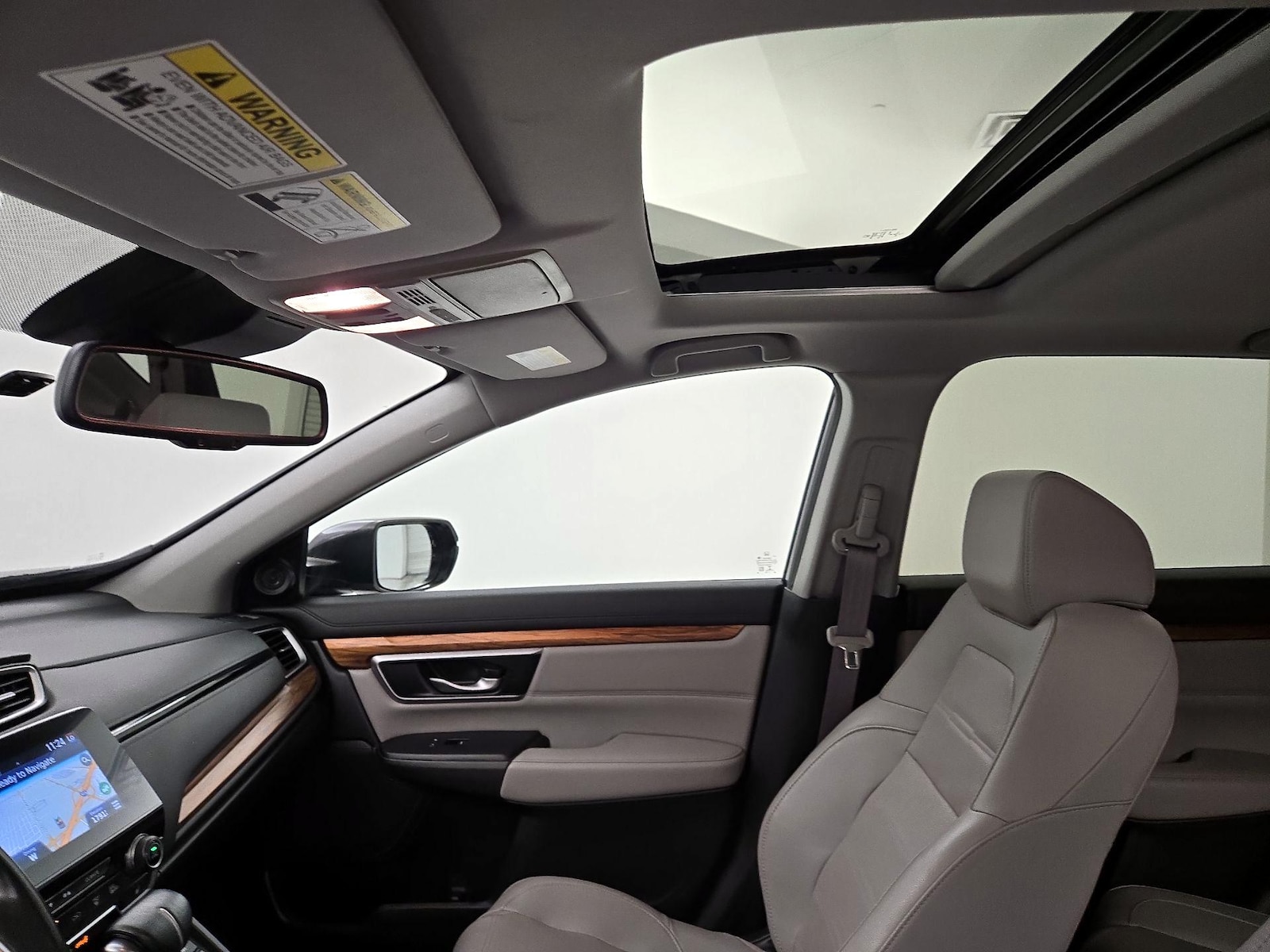 Sunroof(s) & Overhead Airbags