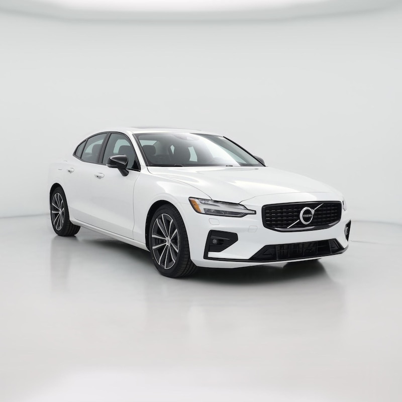 2022 Volvo S60 B5 Momentum