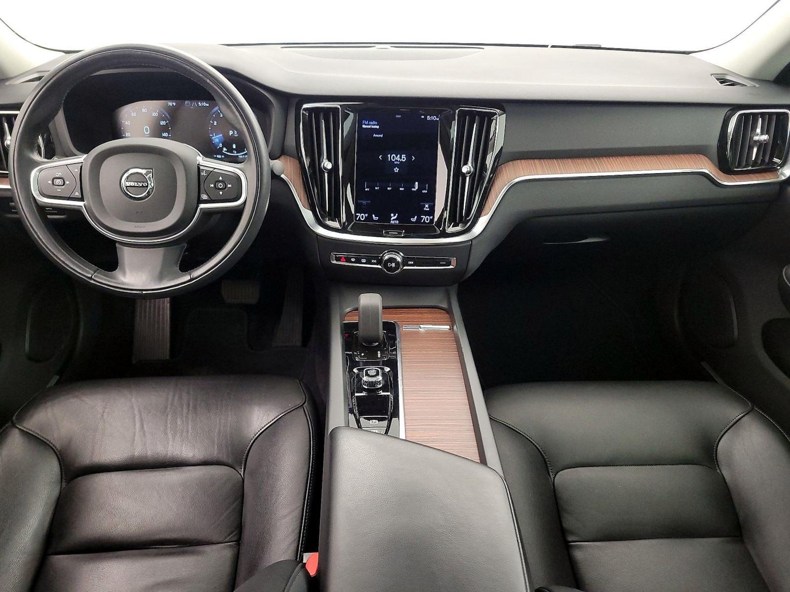2022 Volvo S60 Momentum - Photo 10