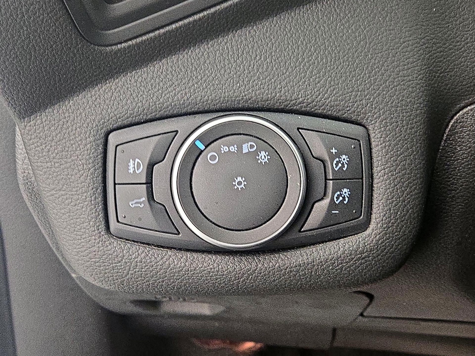 2018 Ford Escape SE - Photo 14