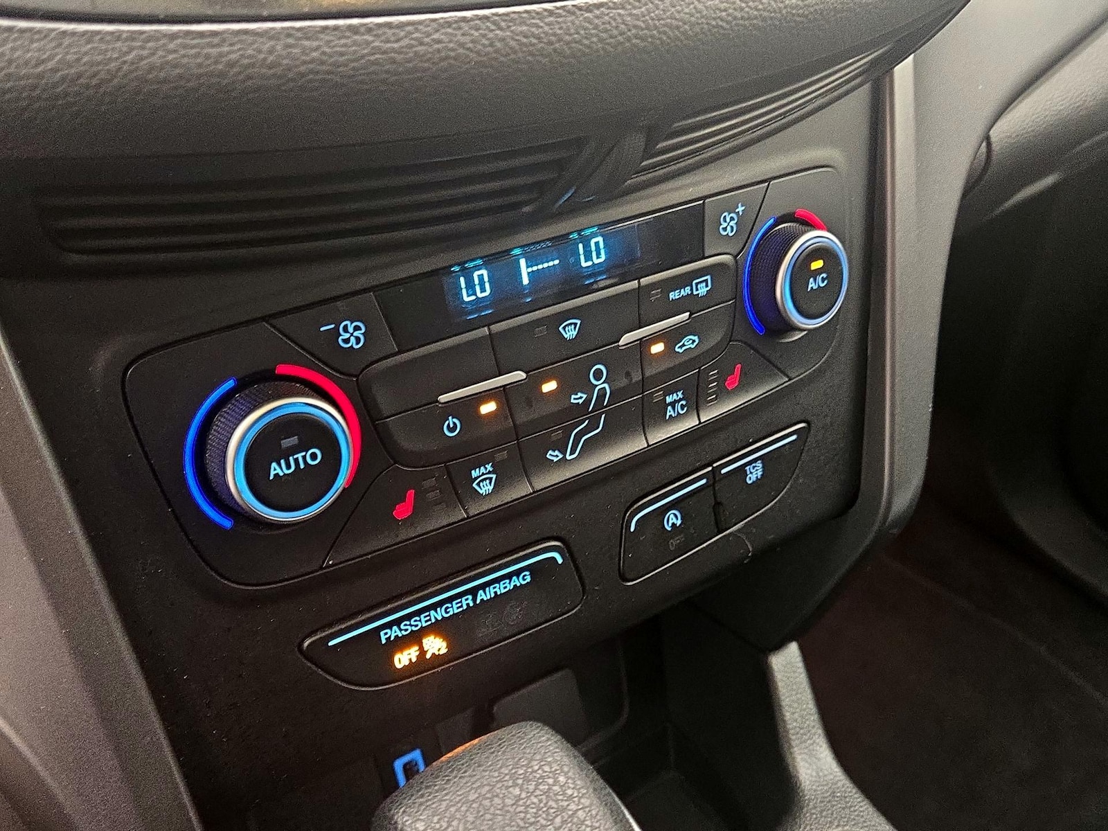 2018 Ford Escape SE - Photo 17