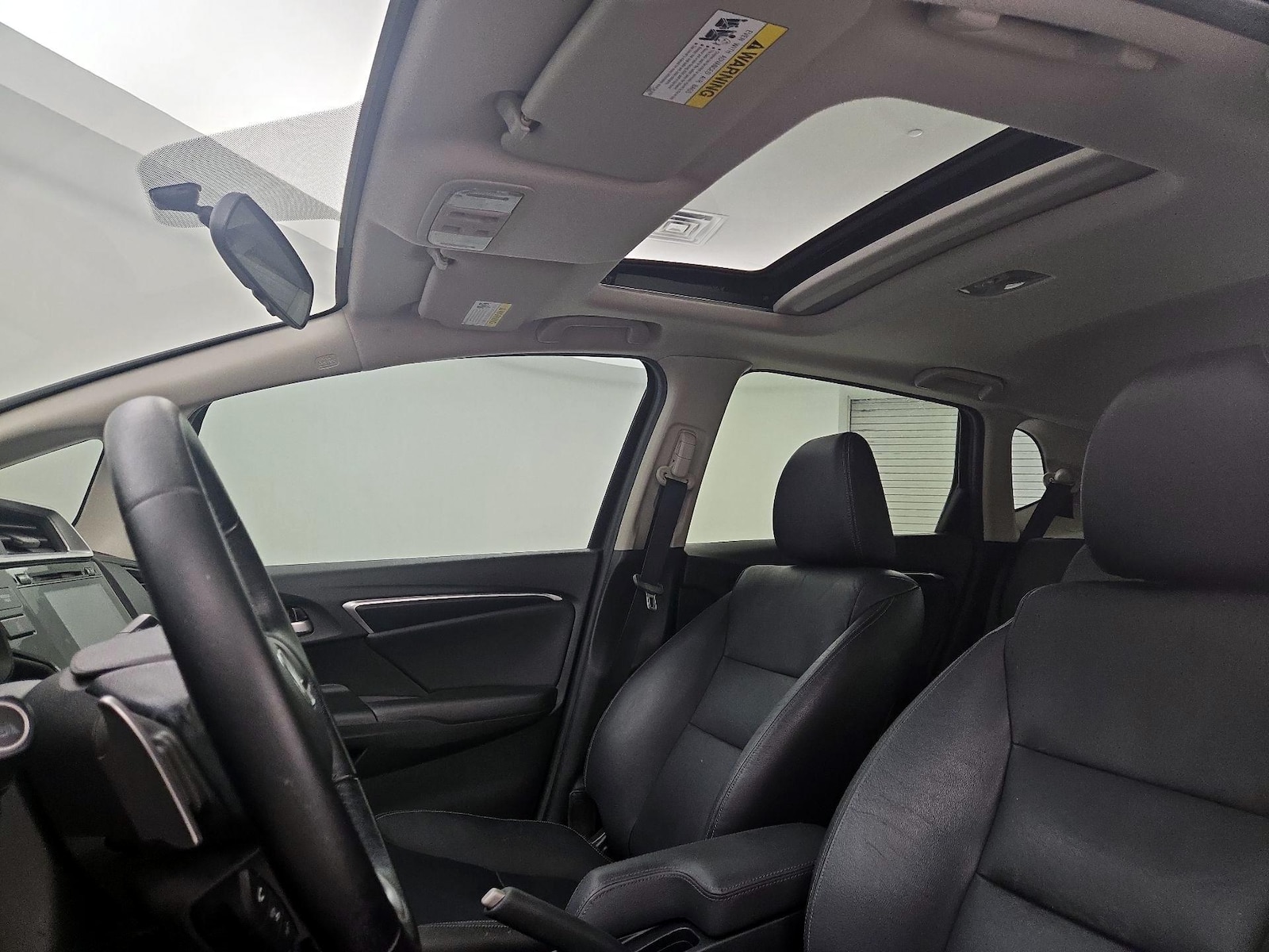 Sunroof(s) & Overhead Airbags