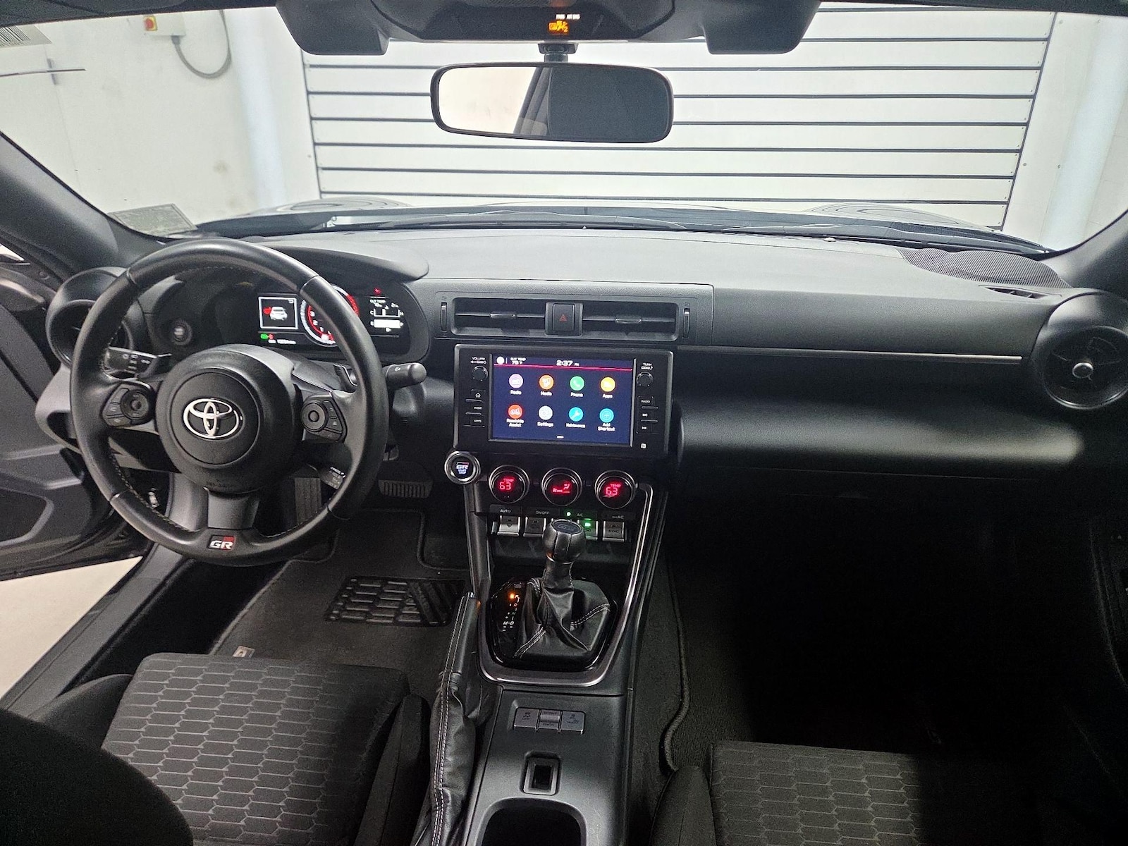 Apple CarPlay® & Android Auto™