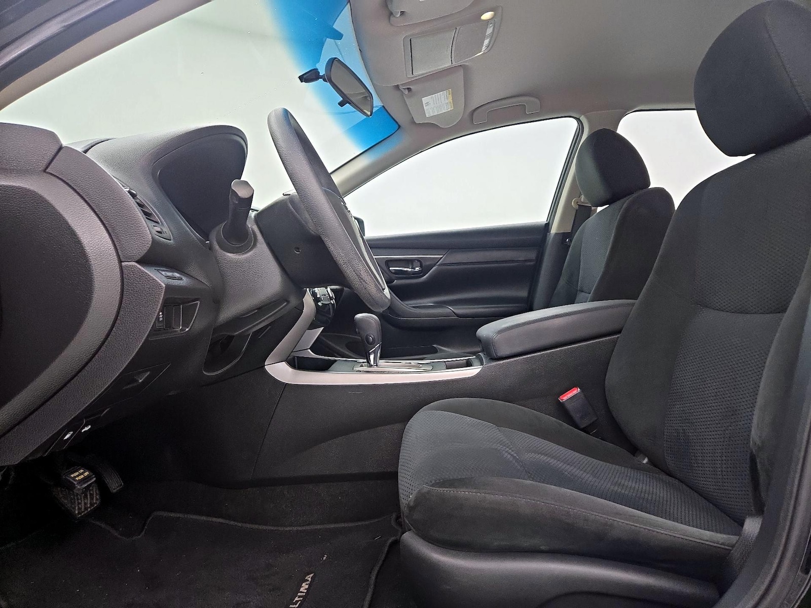 Power Seat(s) & Side Airbags