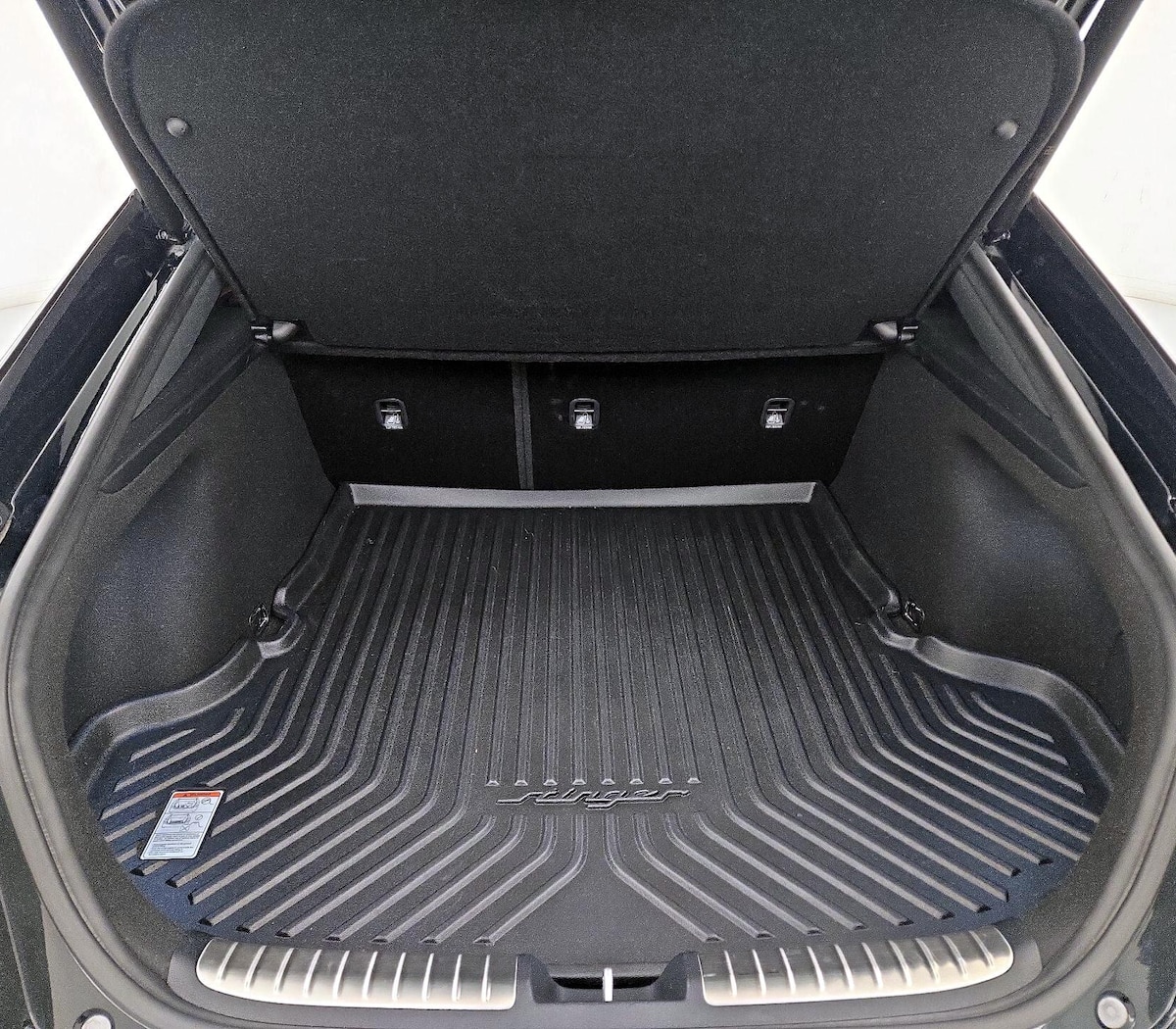 Trunk/Cargo (Seats Up)