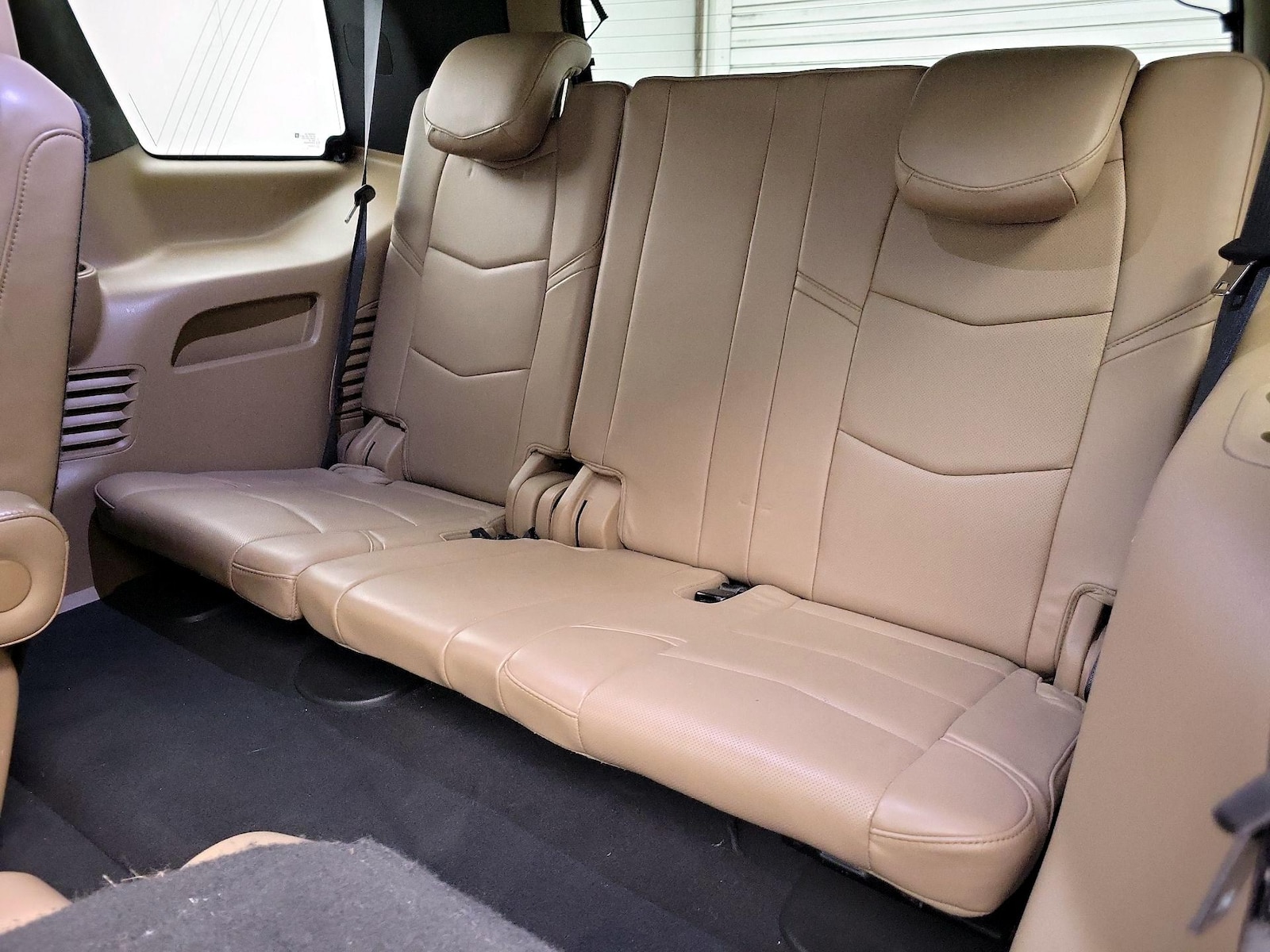 2019 Cadillac Escalade Platinum - Photo 22
