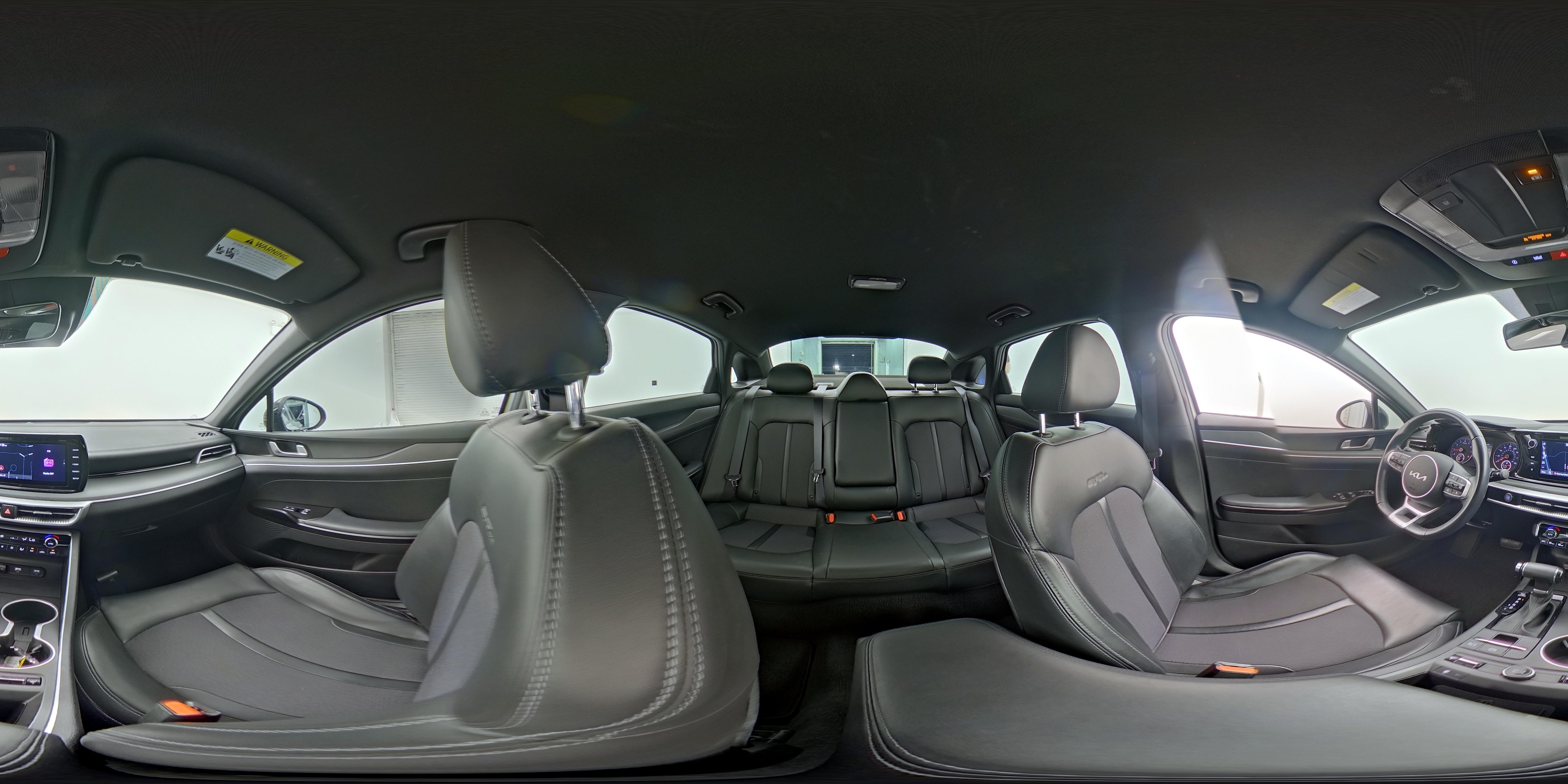 2024 Kia K5 GT-Line - Photo 24