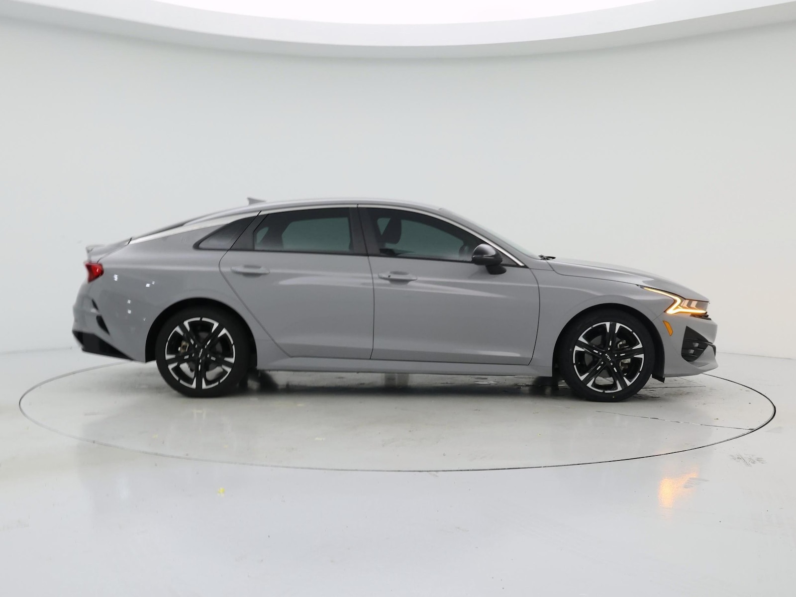 2024 Kia K5 GT-Line - Photo 8