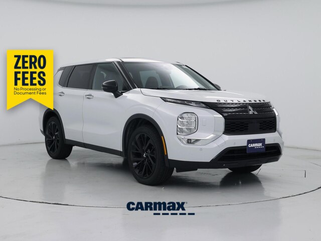 White 2022 Mitsubishi Outlander SUV / Crossover All-Wheel Drive Automatic