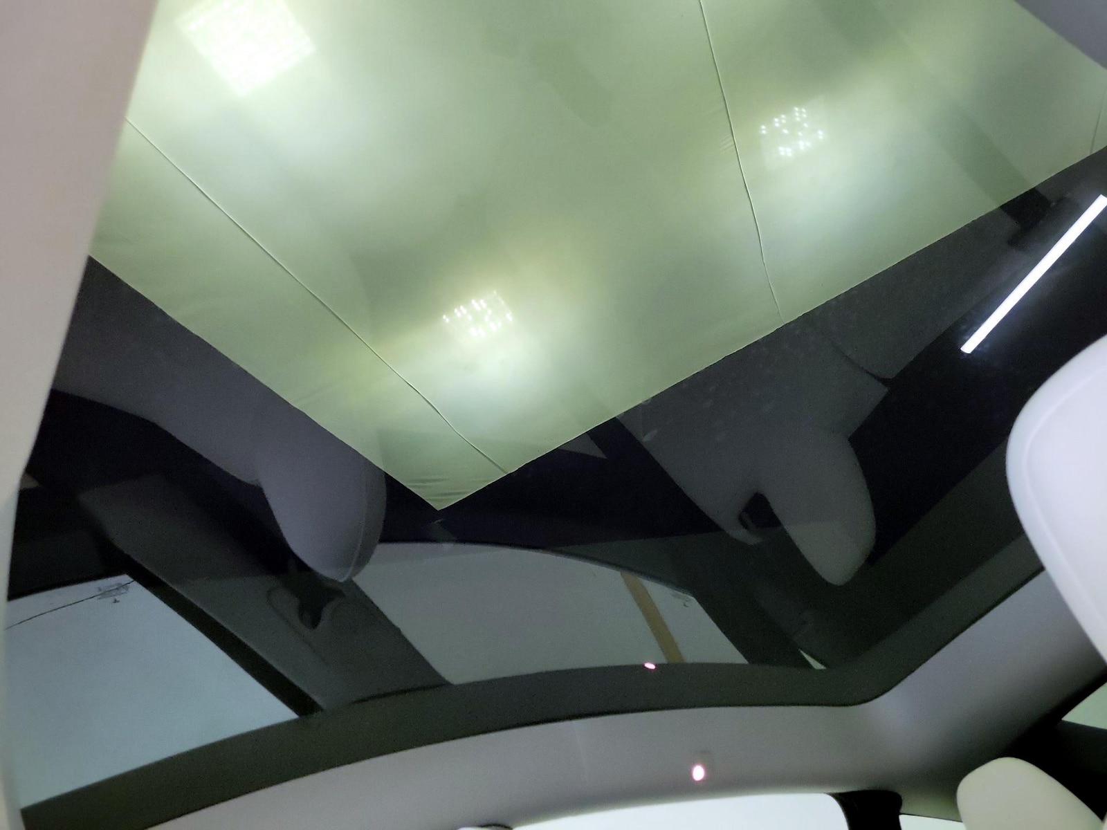 Skylight(s) & Overhead Airbags