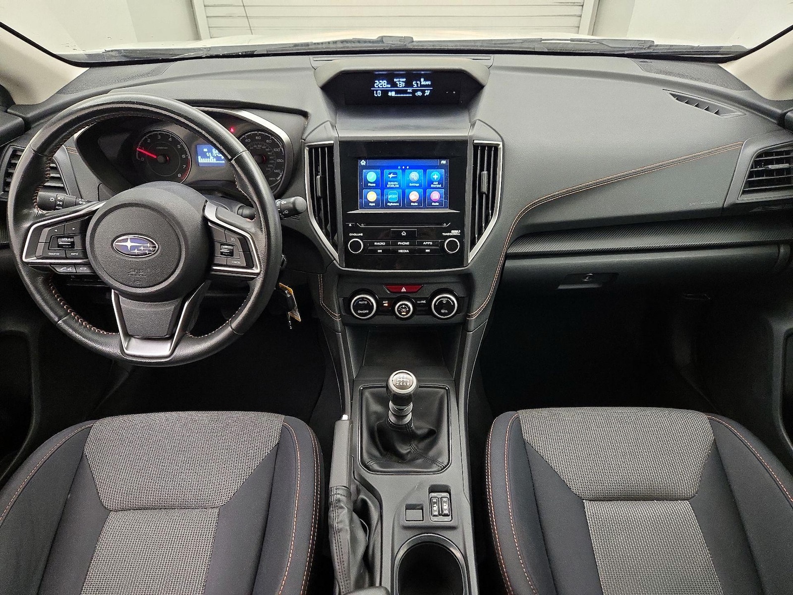 Apple CarPlay® & Android Auto™