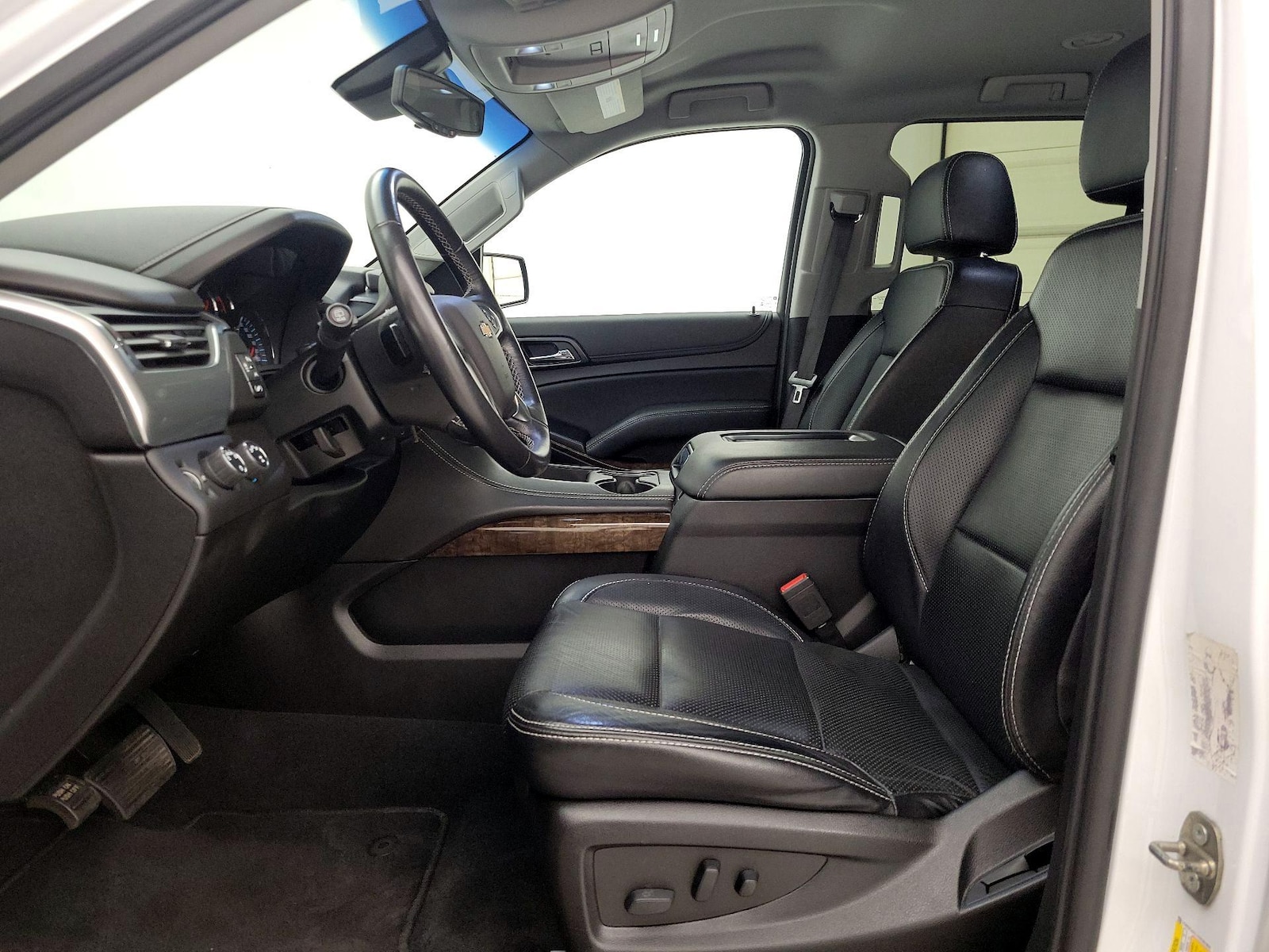 Power Seat(s) & Side Airbags
