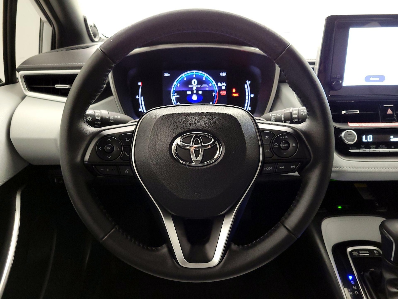 2026 Toyota Corolla Hatchback XSE - Photo 11
