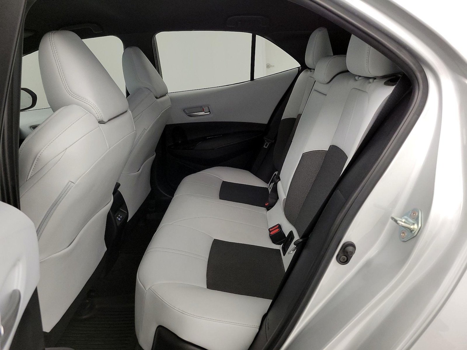2026 Toyota Corolla Hatchback XSE - Photo 20