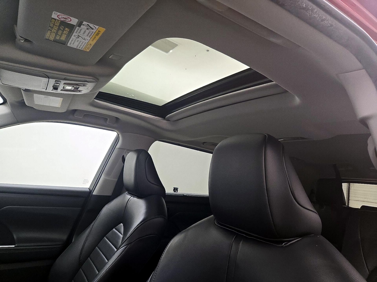 Sunroof(s) & Overhead Airbags