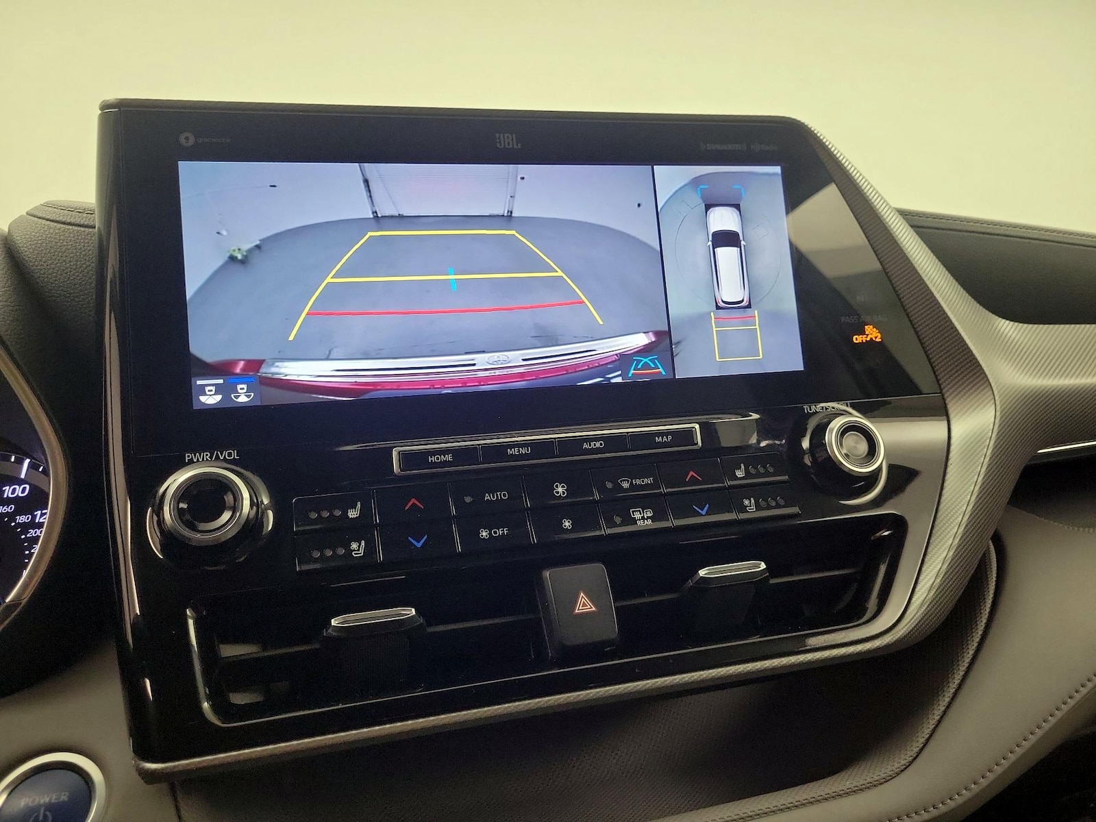 2020 Toyota Highlander Platinum - Photo 16